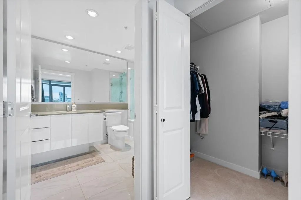 2901 2388 Madison Avenue