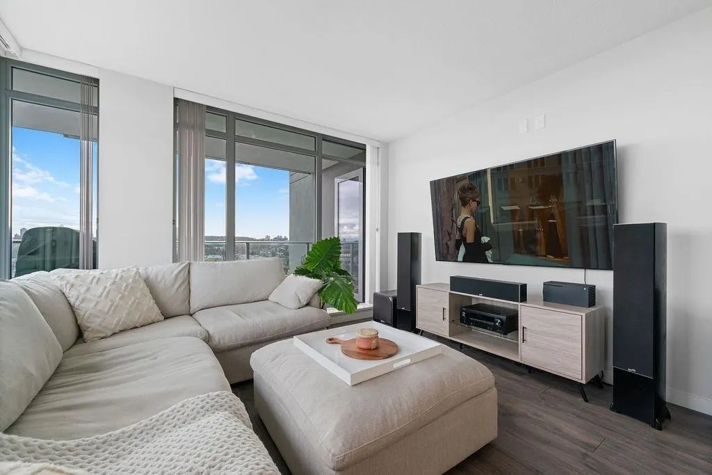 2901 2388 Madison Avenue