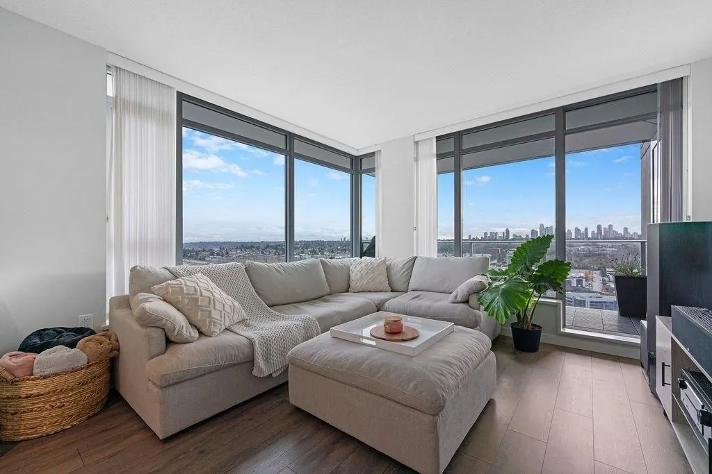 2901 2388 Madison Avenue