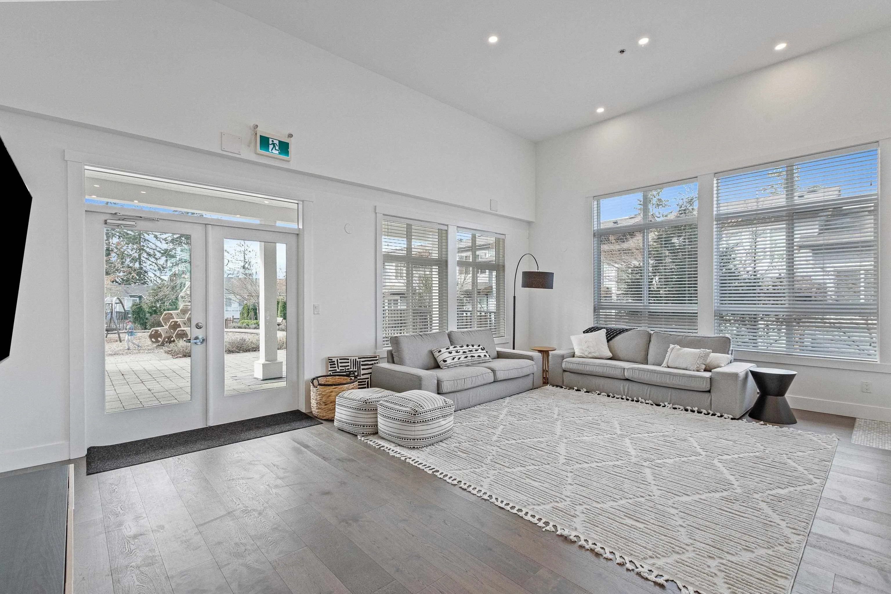 83 24108 104 Avenue