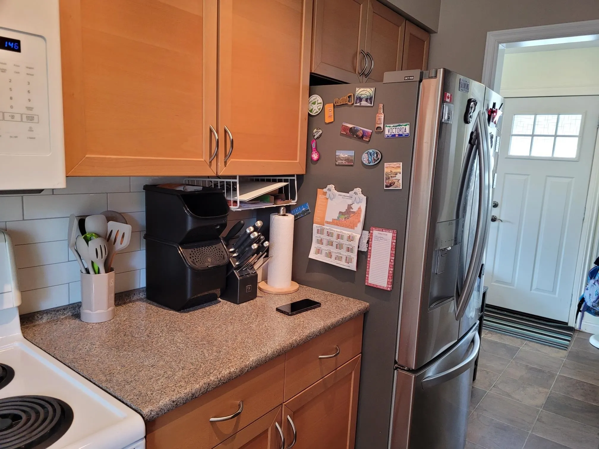 3712 Dunsmuir Way