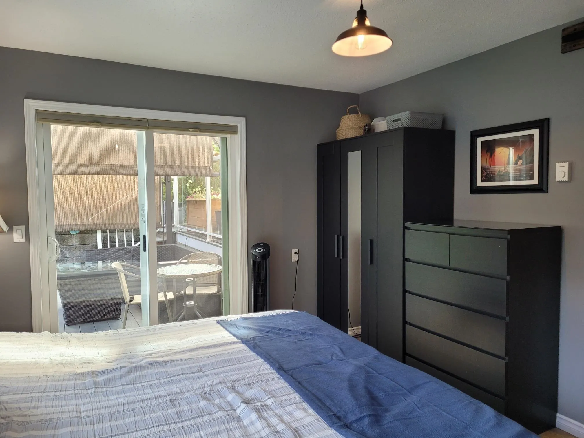 3712 Dunsmuir Way
