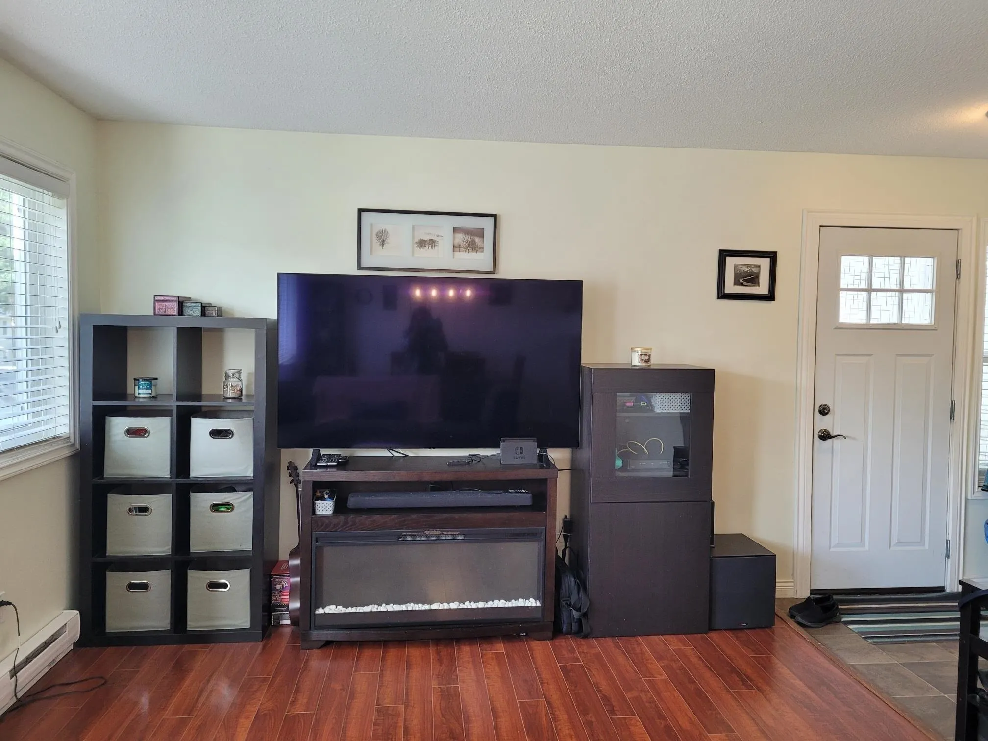 3712 Dunsmuir Way