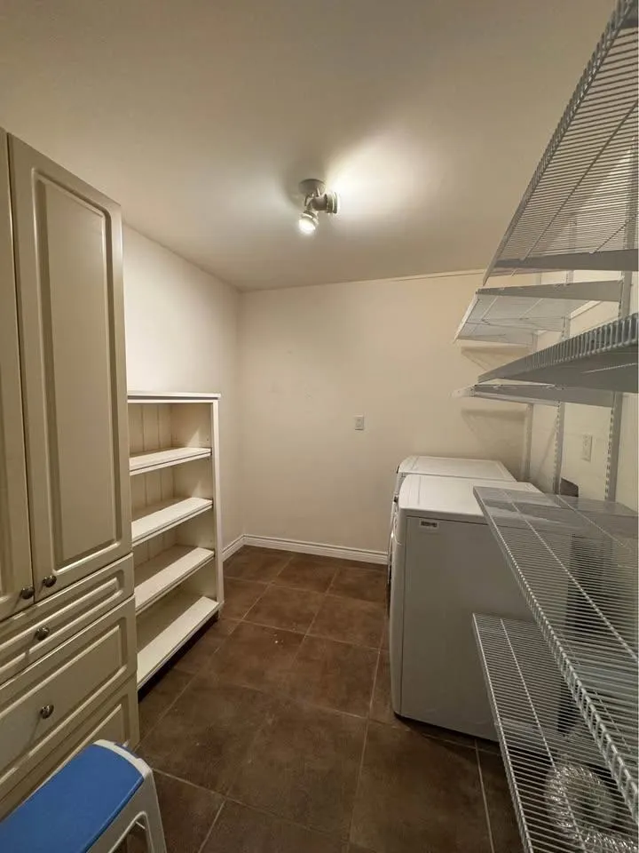 5173 Redonda Dr Drive