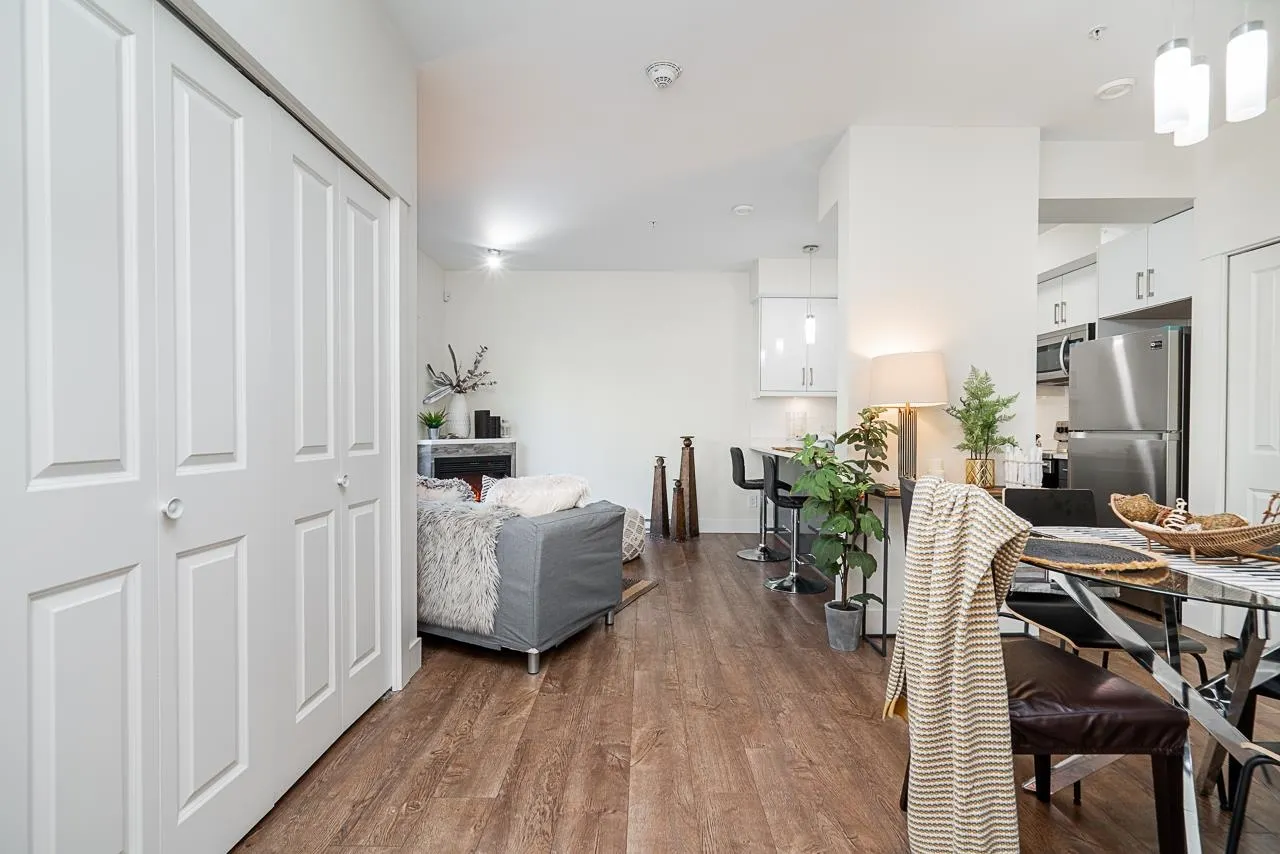 12 4033 Dominion Street