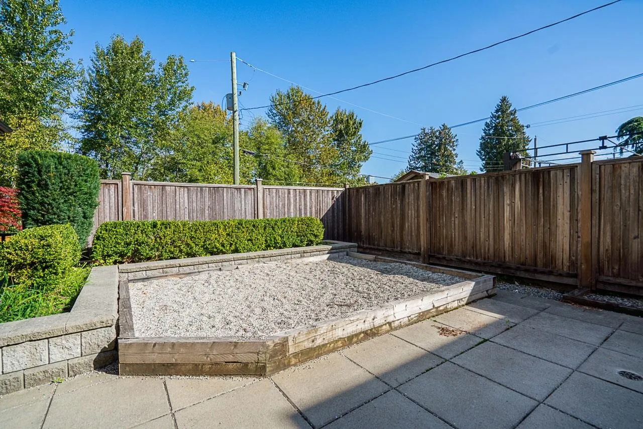 12 4033 Dominion Street