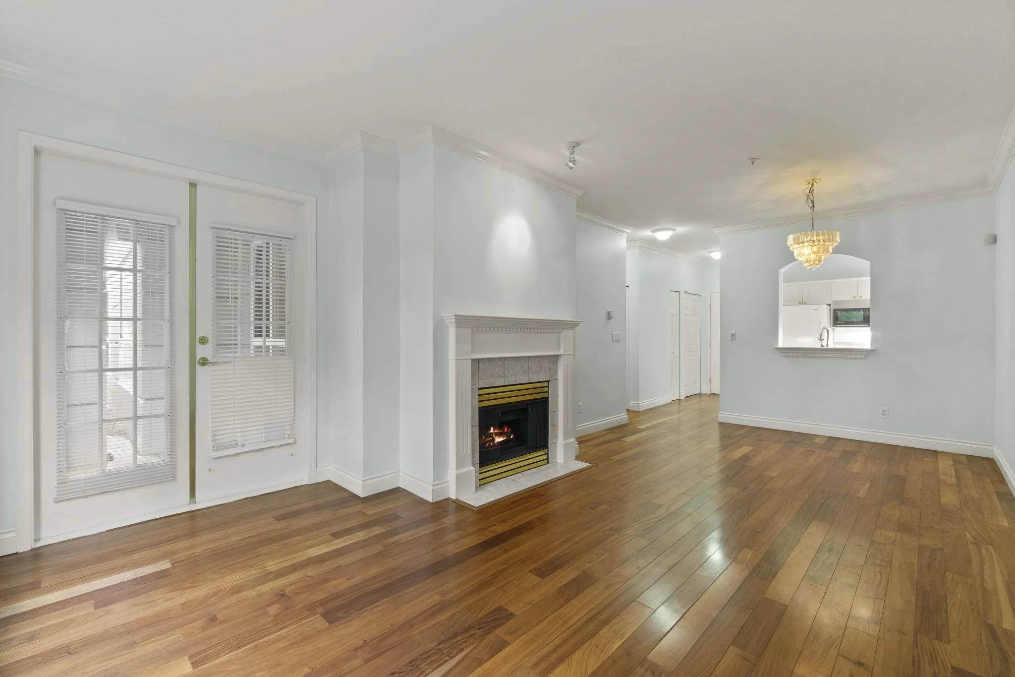 130 3098 Guildford Way