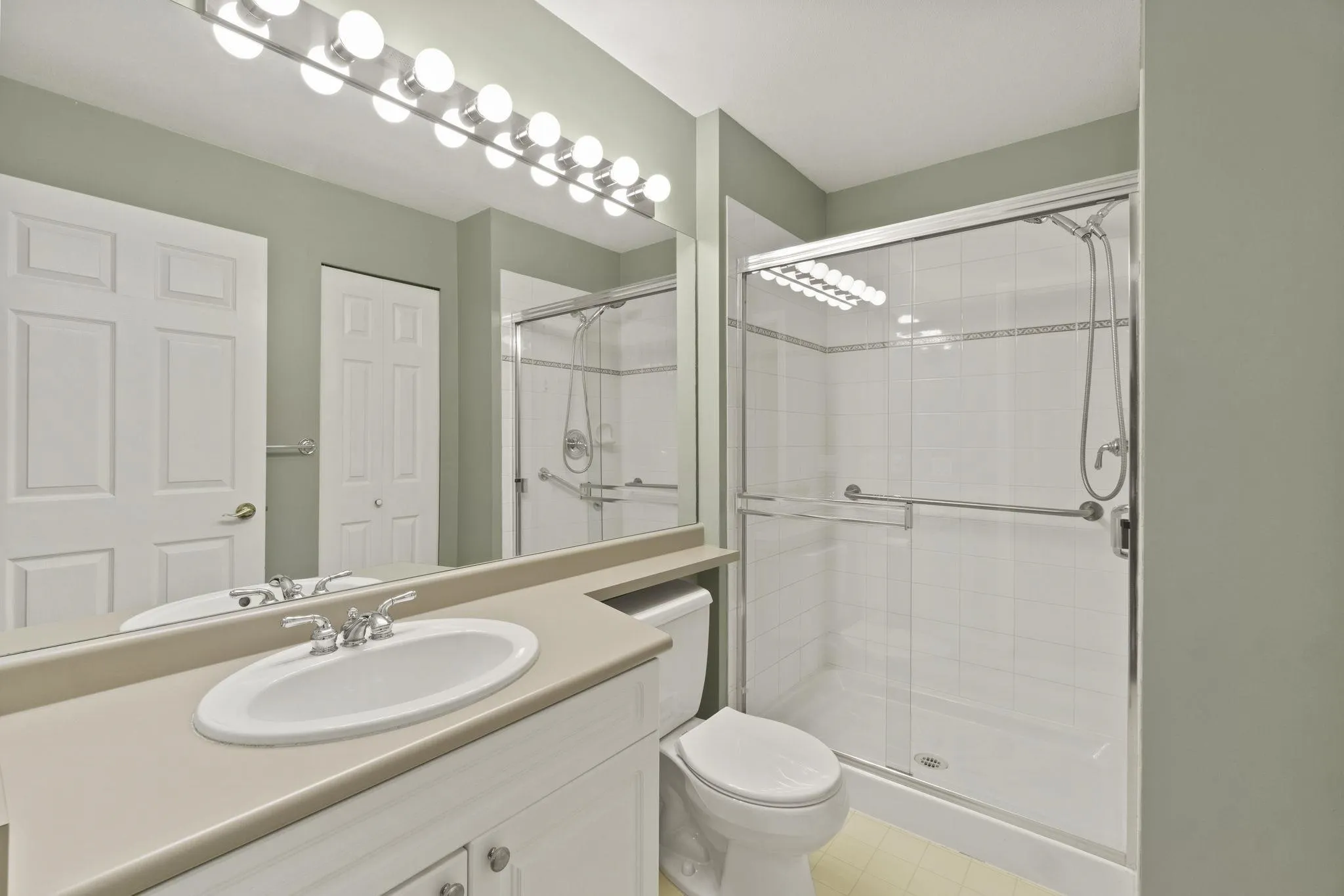 130 3098 Guildford Way