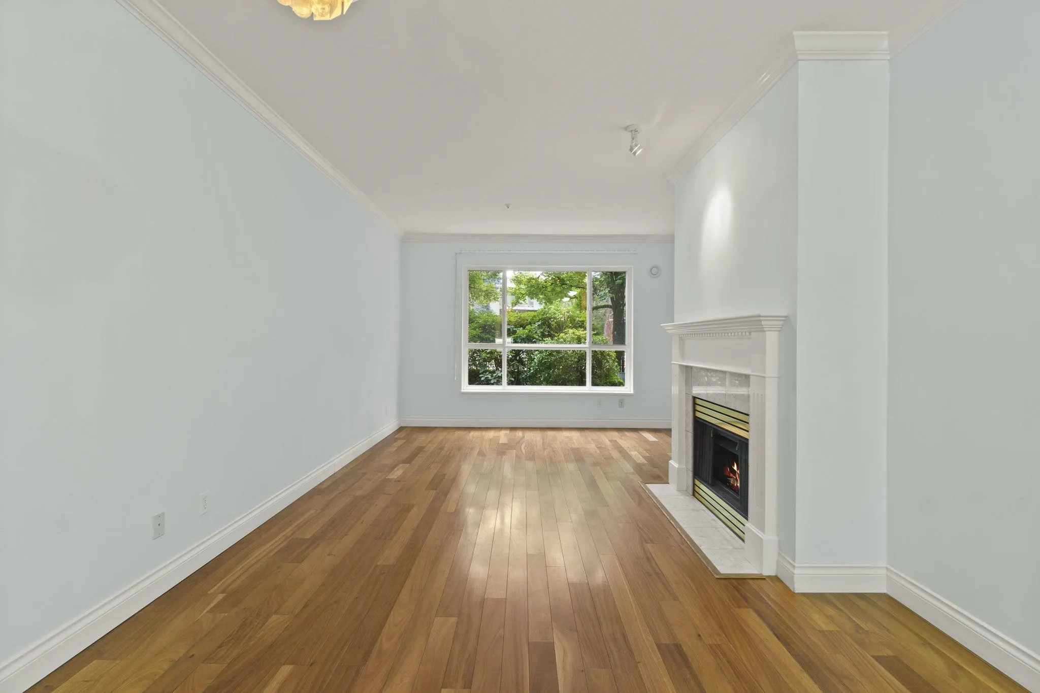 130 3098 Guildford Way