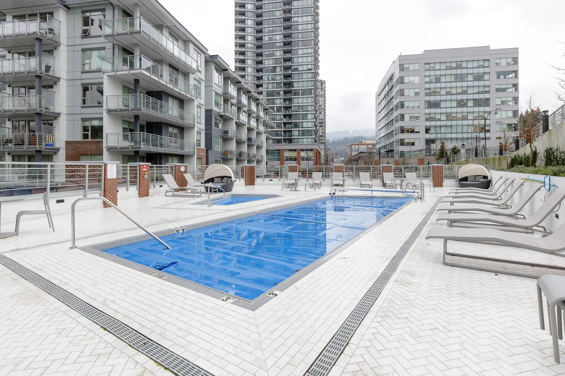 903 308 Morrissey Road