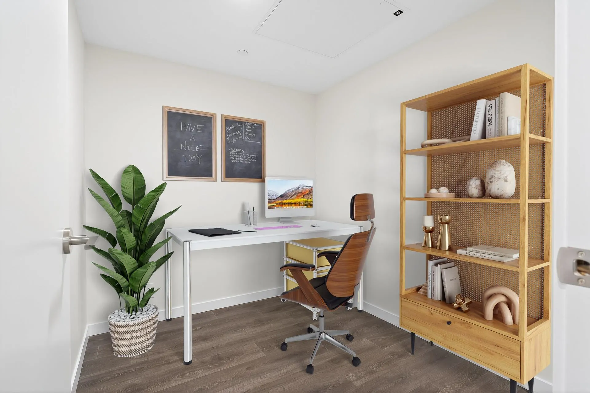 903 308 Morrissey Road