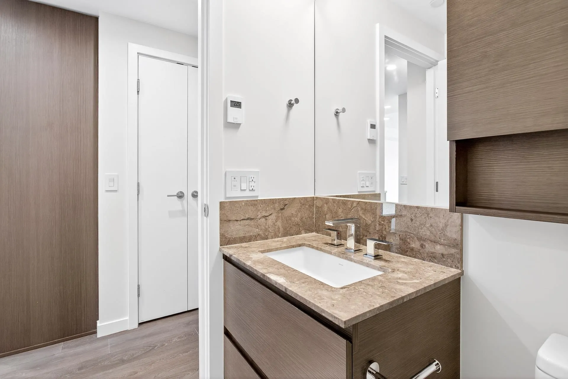 903 308 Morrissey Road