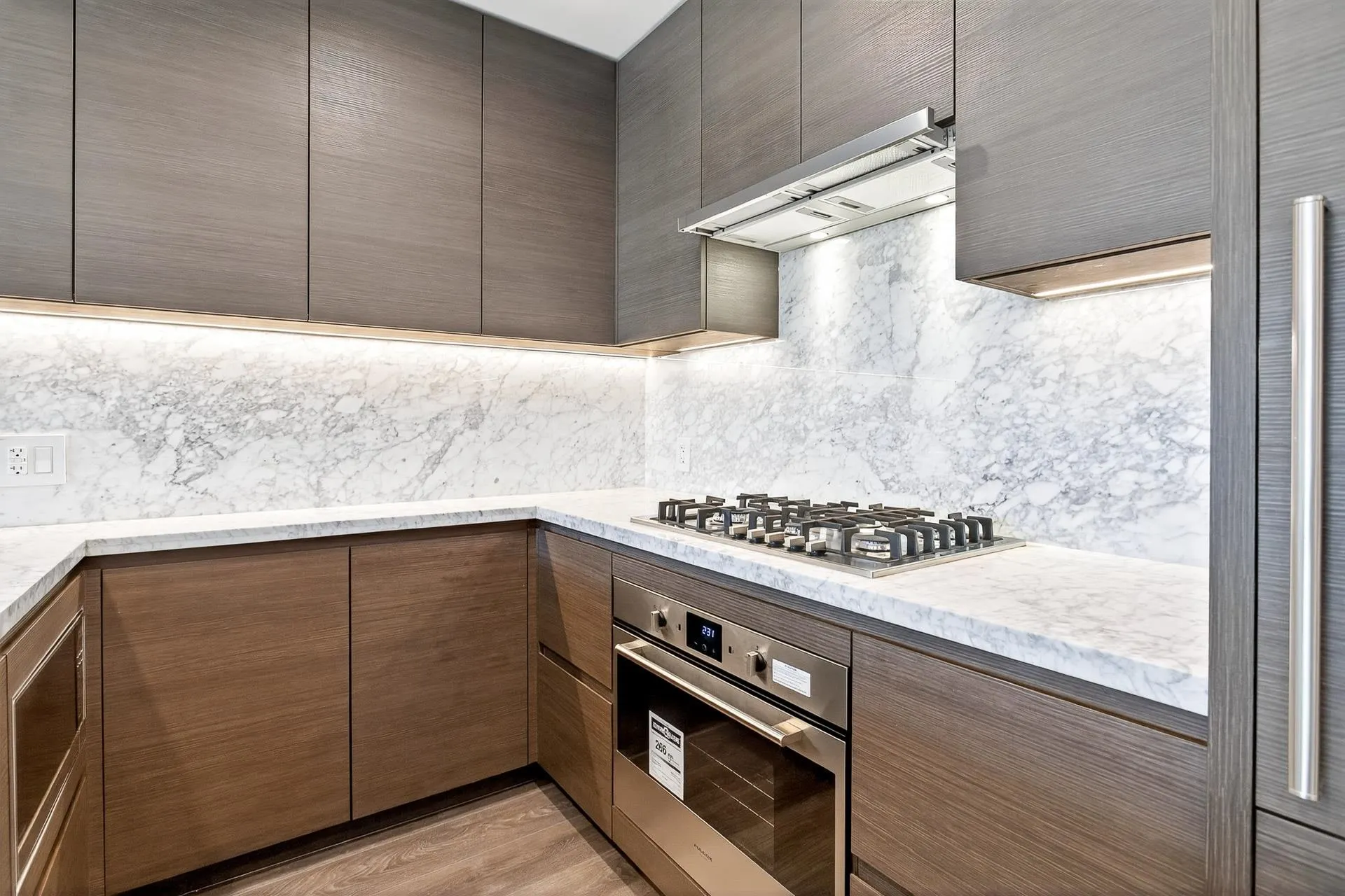 903 308 Morrissey Road