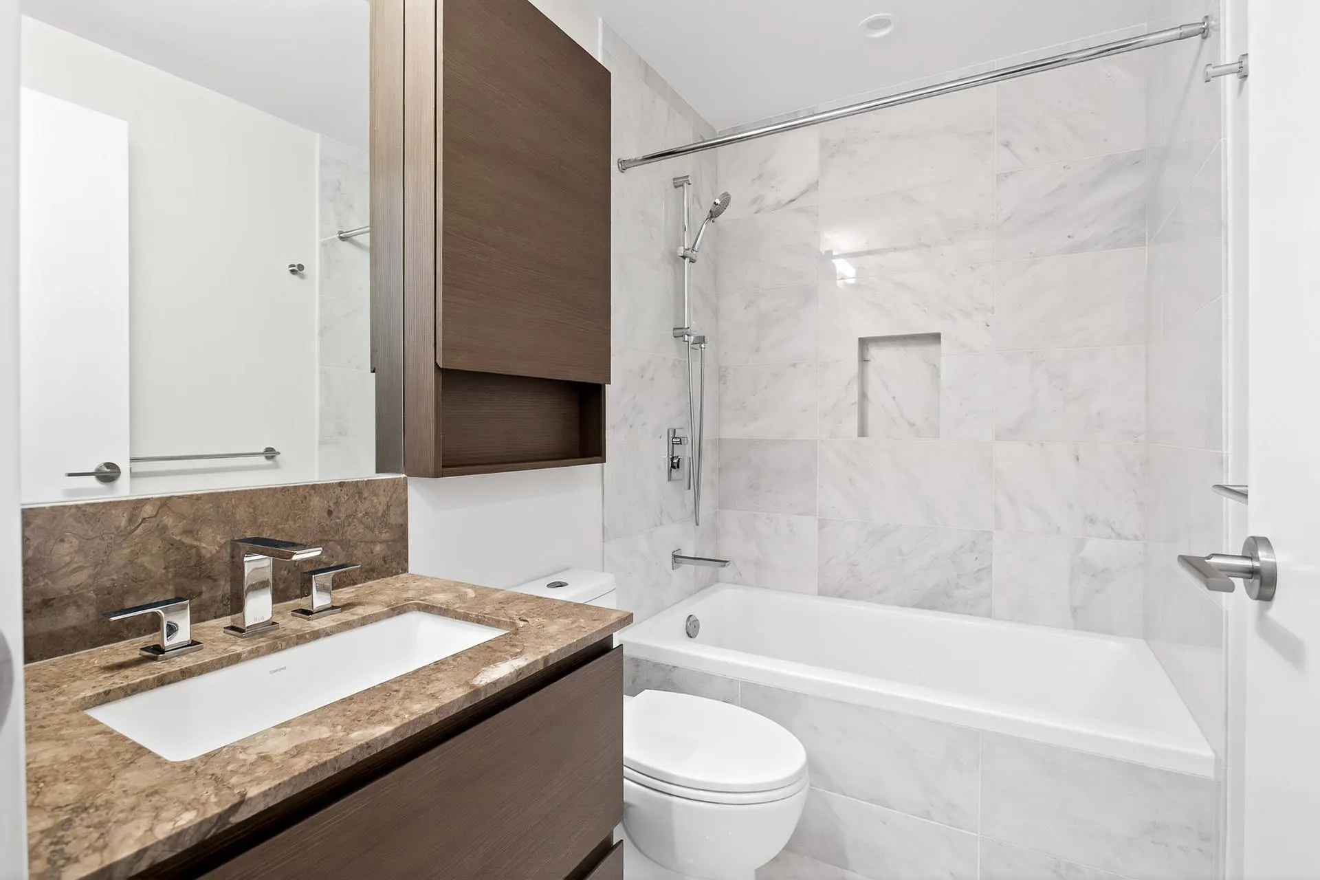 903 308 Morrissey Road