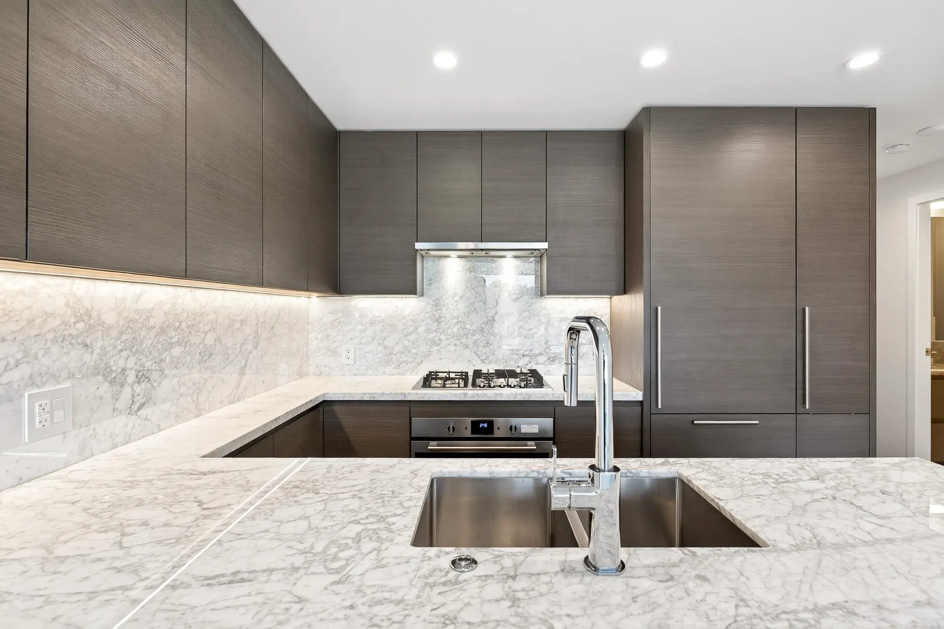 903 308 Morrissey Road