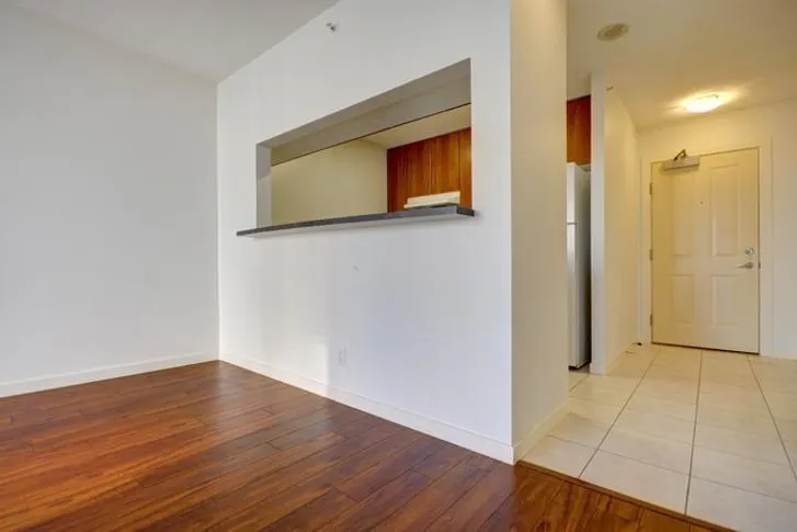 608 3663 Crowley Drive