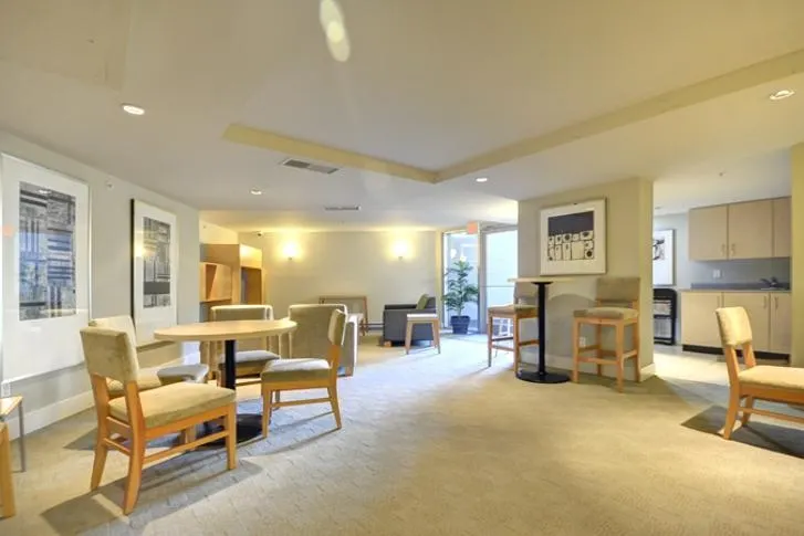 608 3663 Crowley Drive