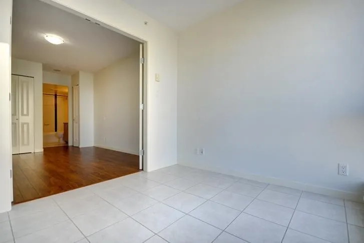 608 3663 Crowley Drive