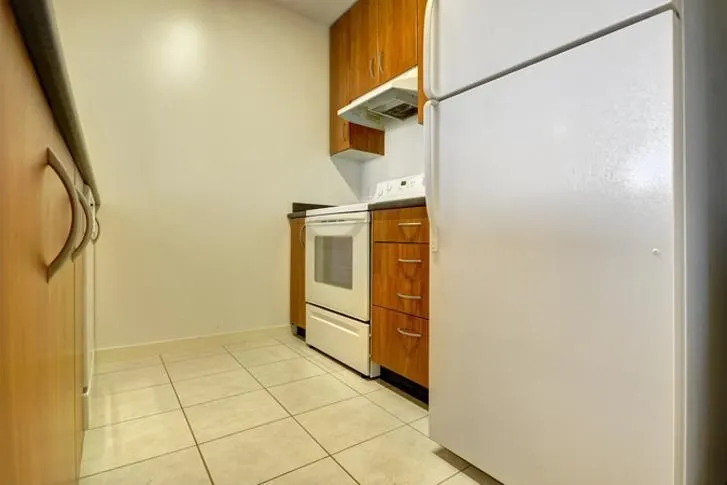 608 3663 Crowley Drive