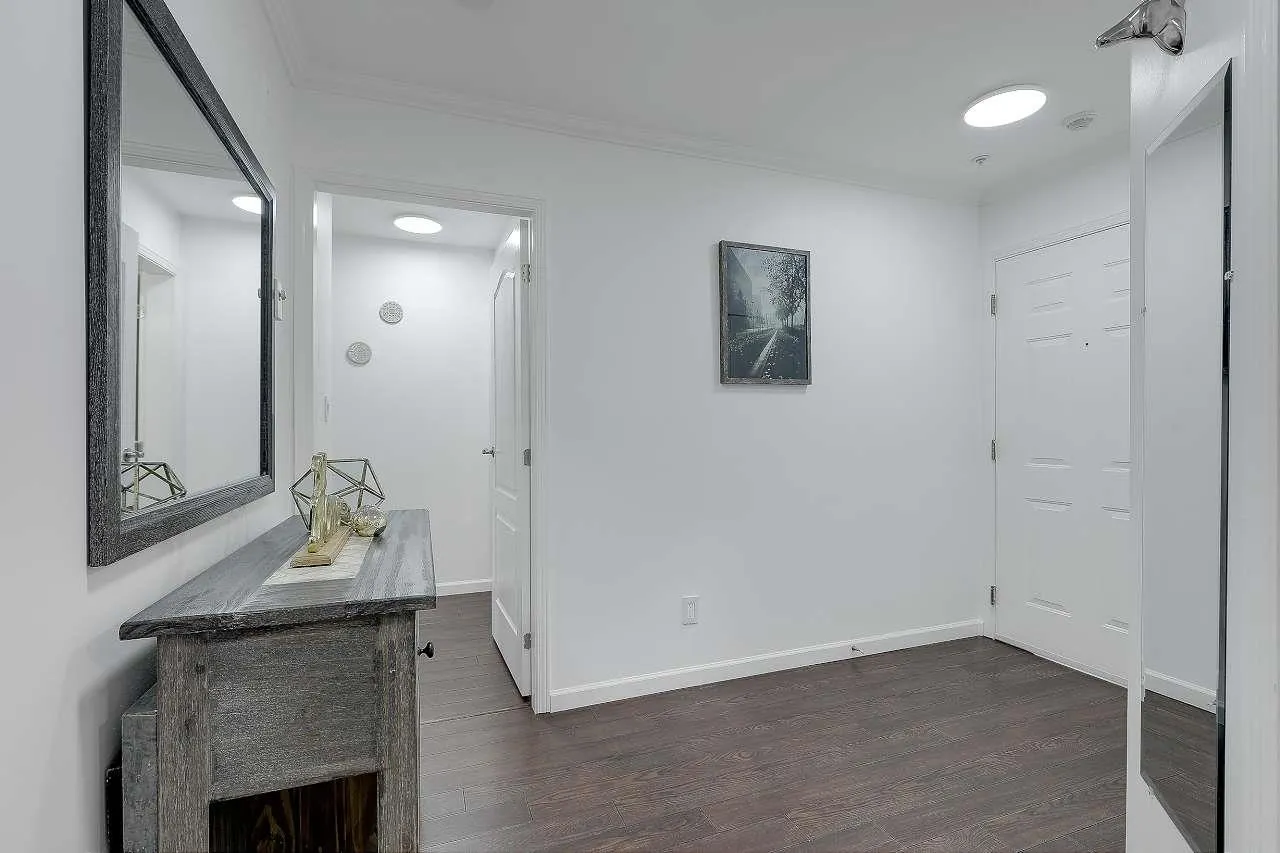 201 5450 208 Street