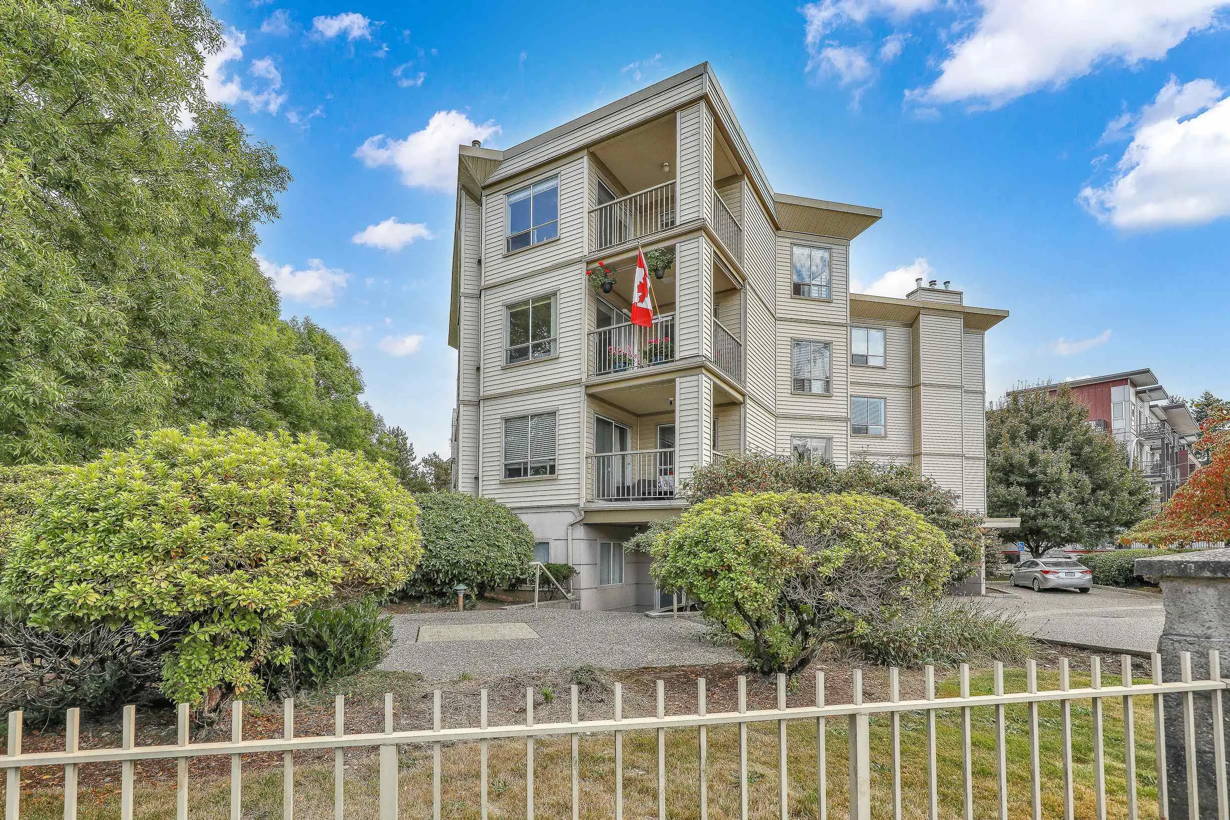 201 5450 208 Street