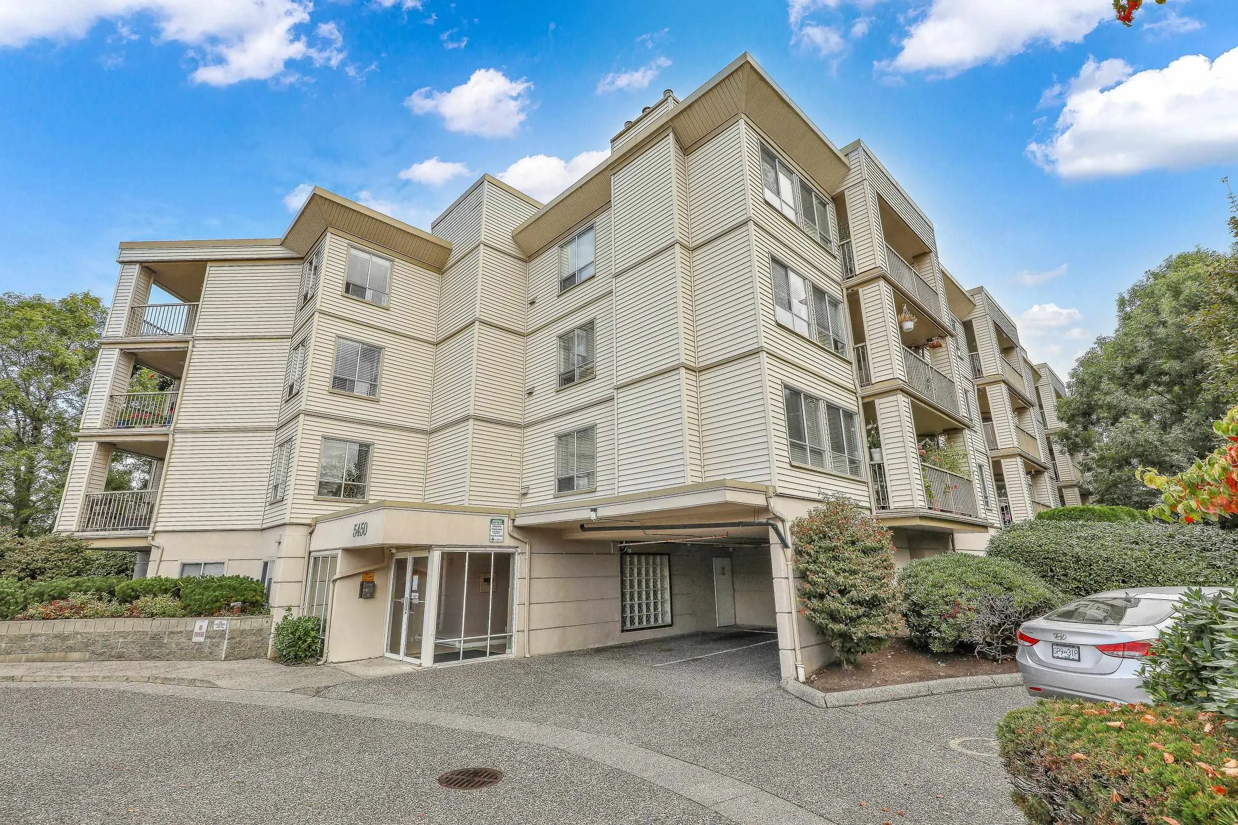 201 5450 208 Street