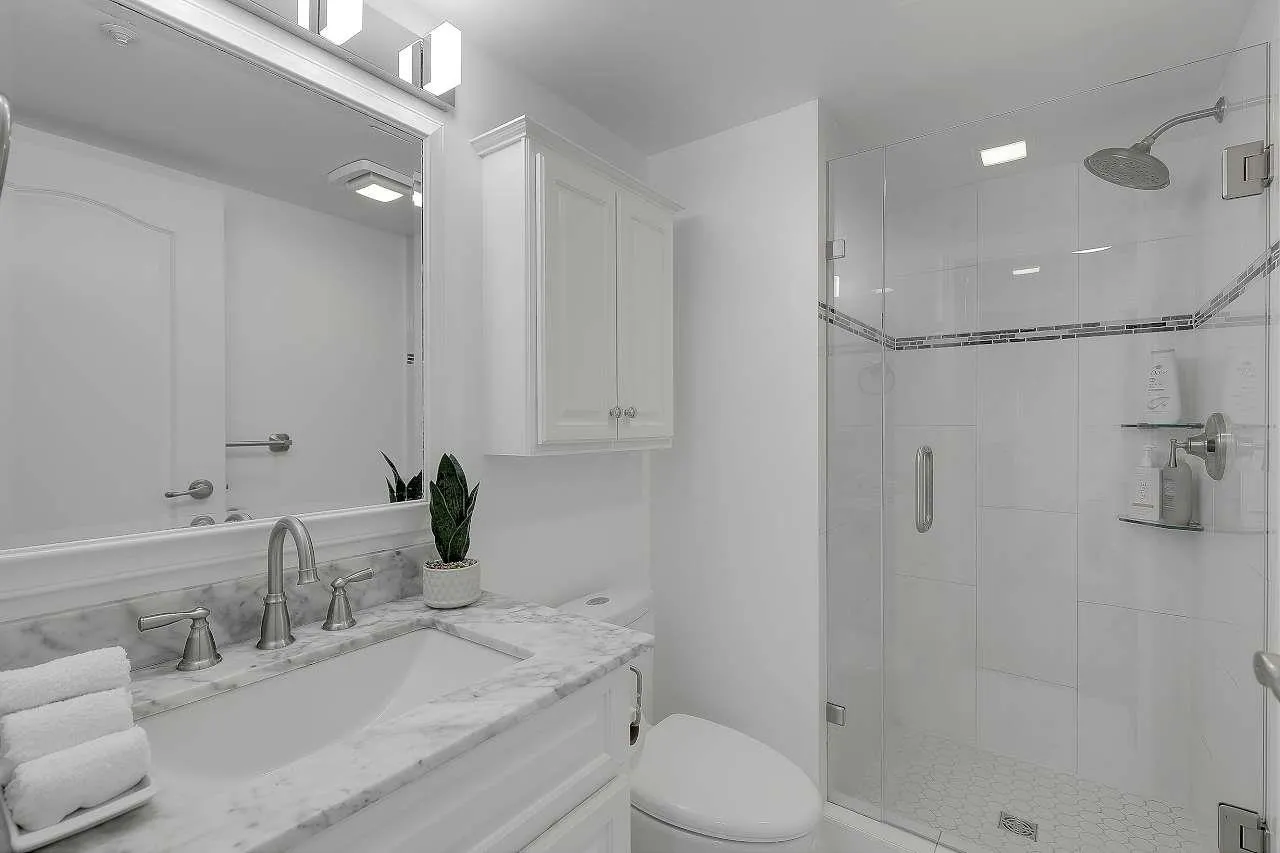 201 5450 208 Street