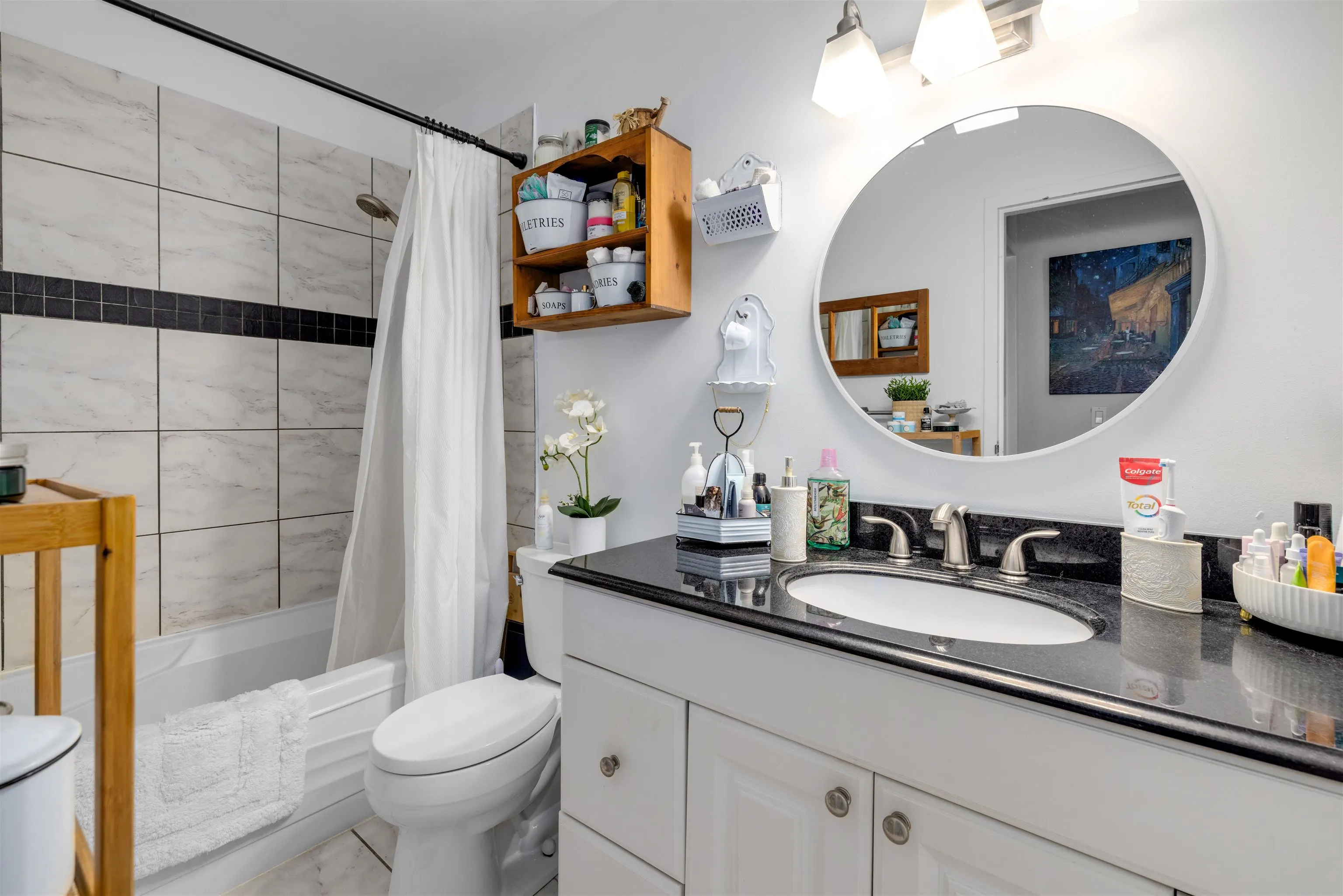 6211 W Greenside Drive