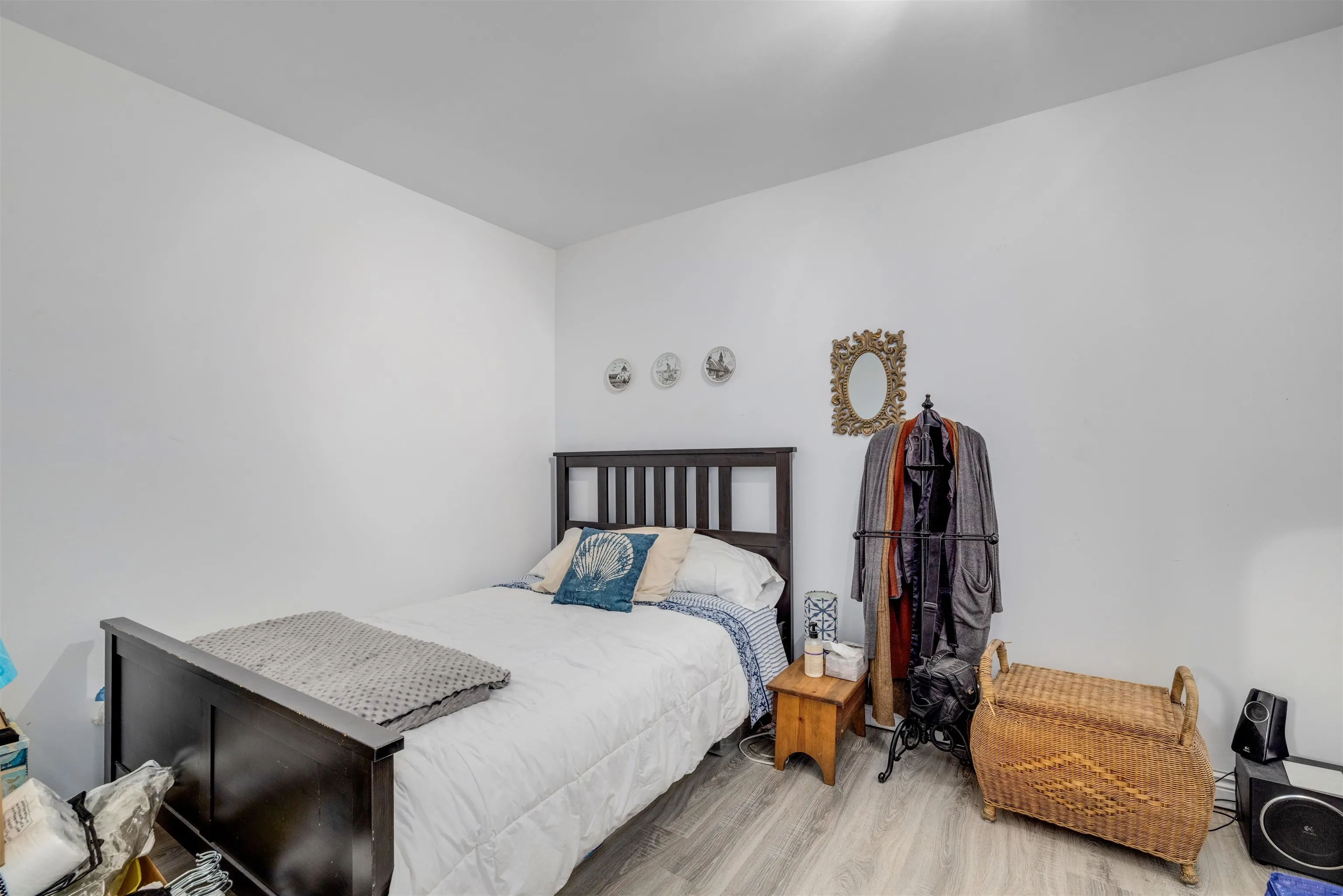 6211 W Greenside Drive