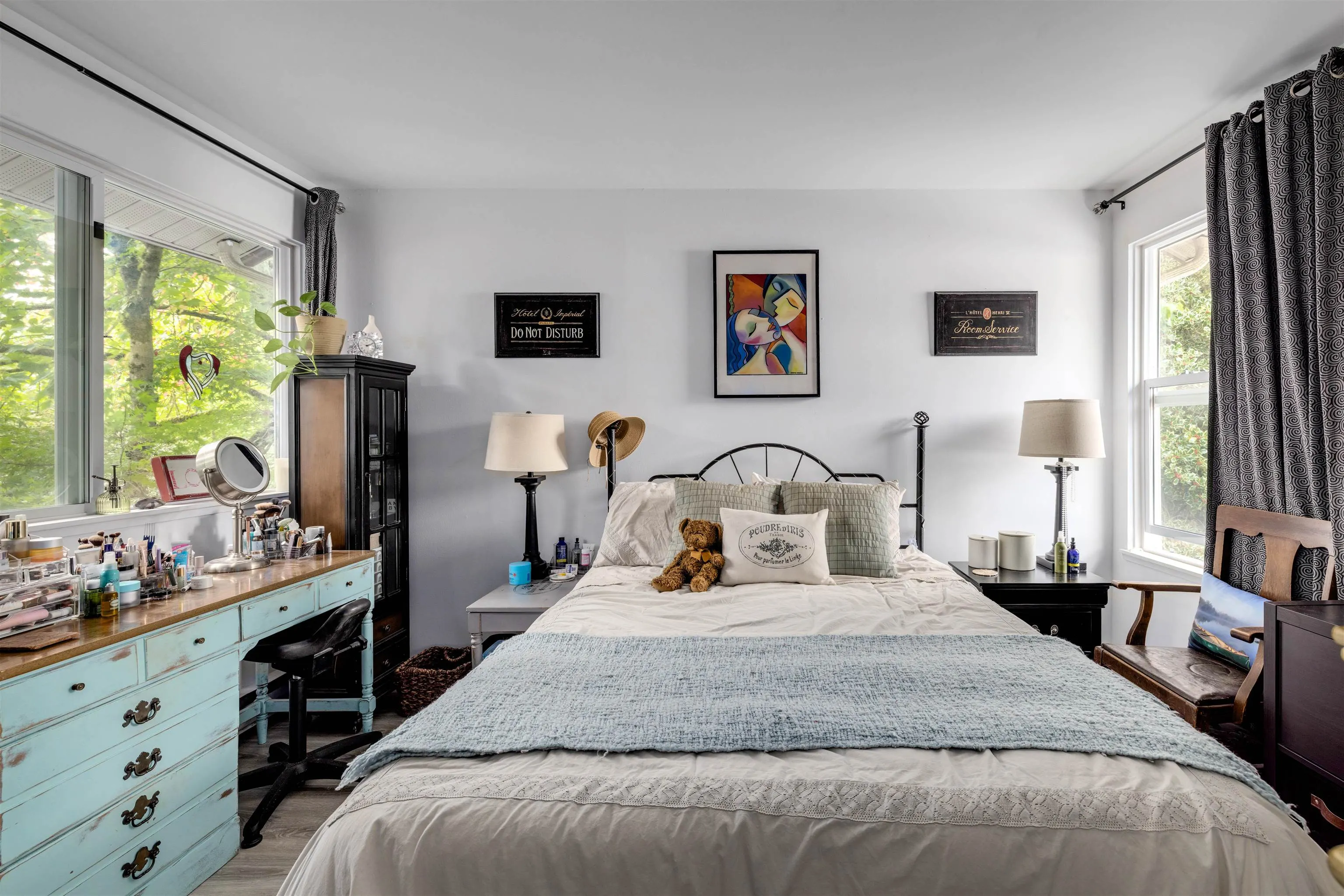 6211 W Greenside Drive