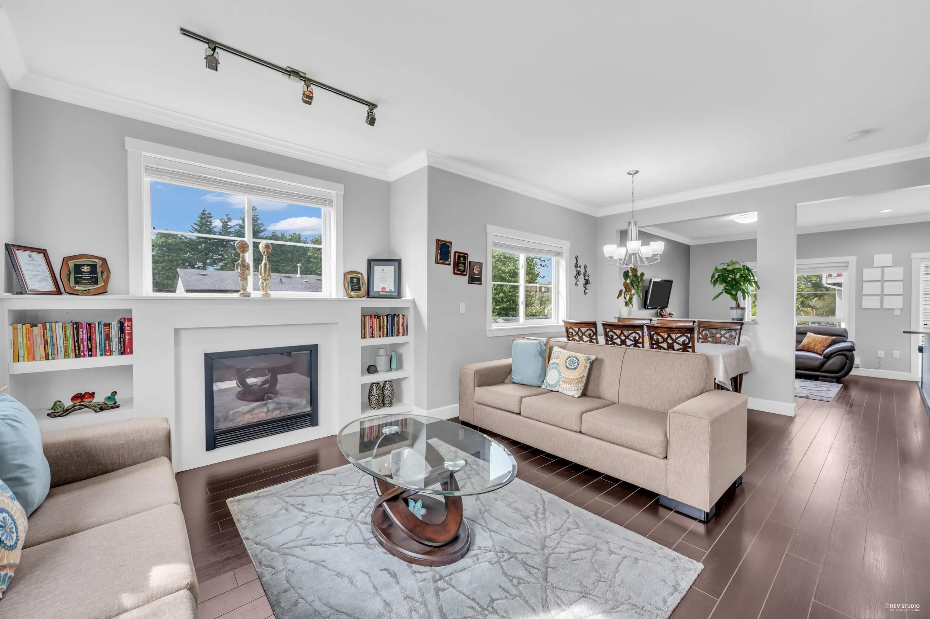 16 14320 103a Avenue