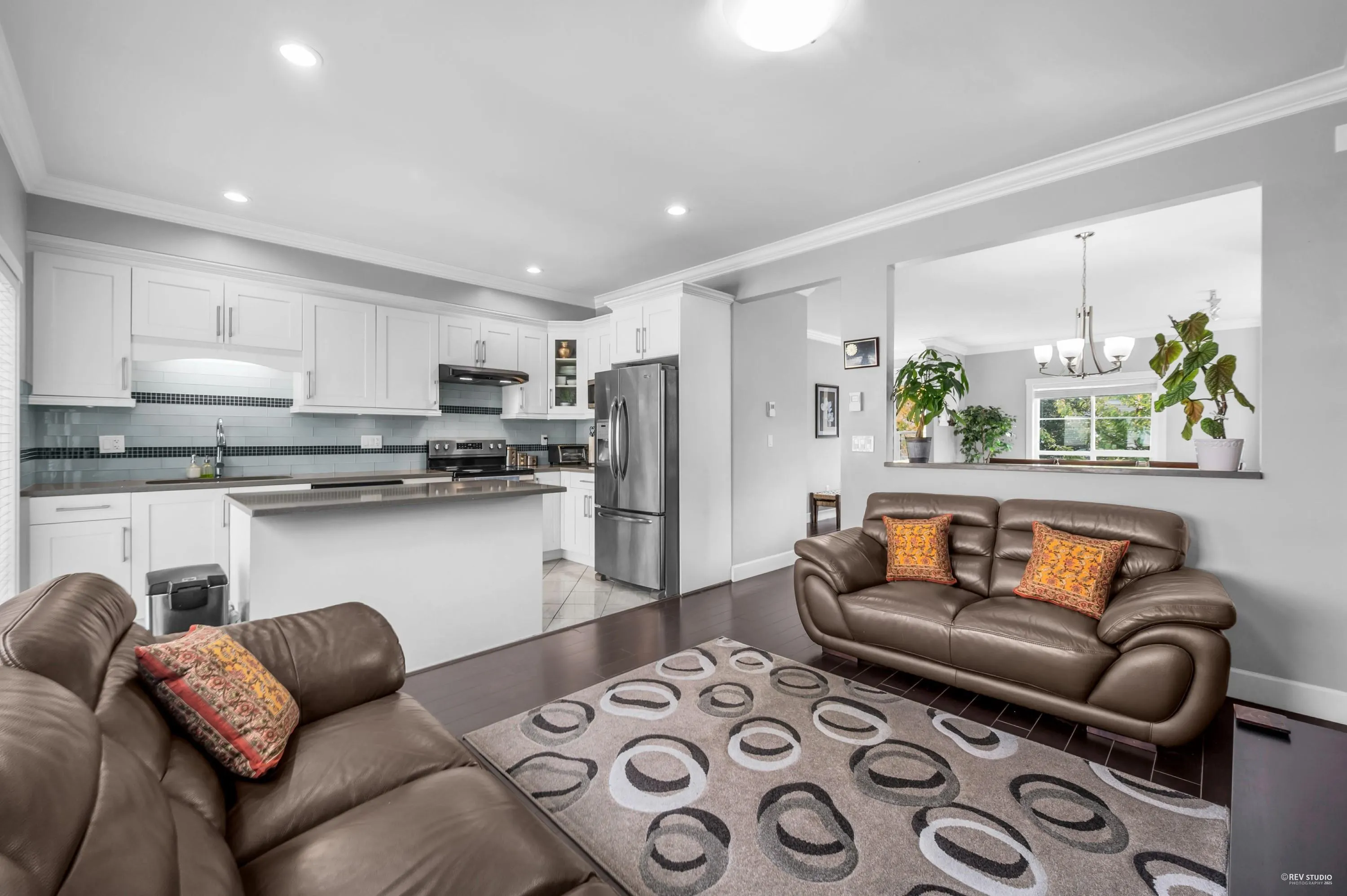 16 14320 103a Avenue