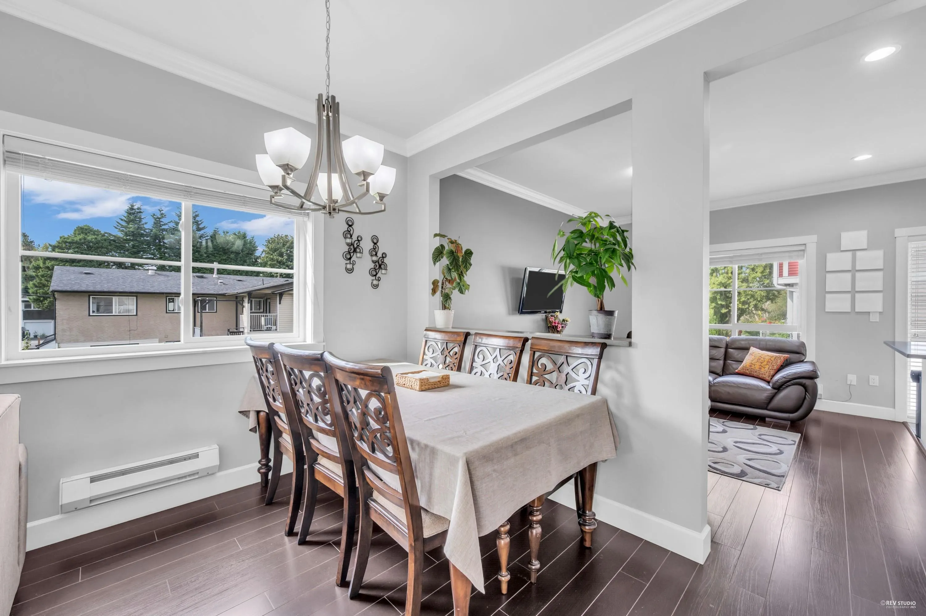 16 14320 103a Avenue