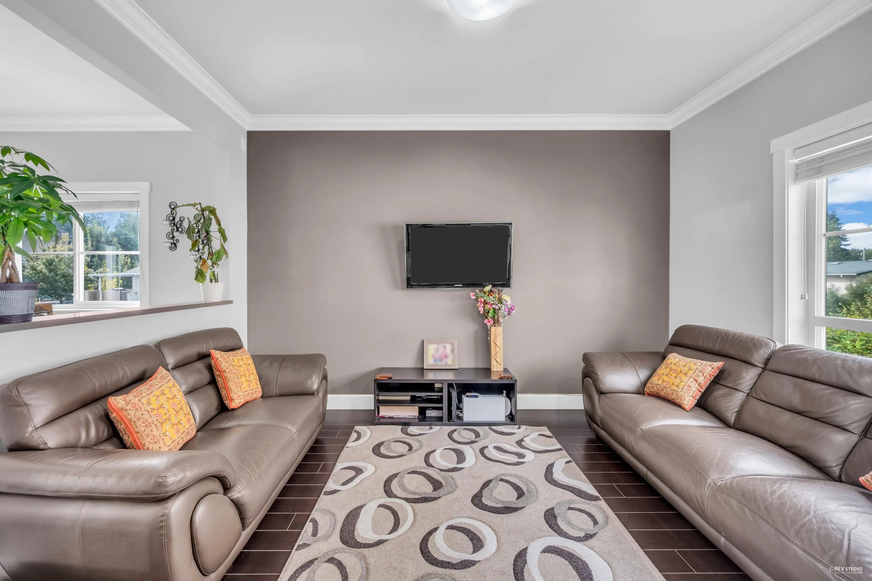 16 14320 103a Avenue