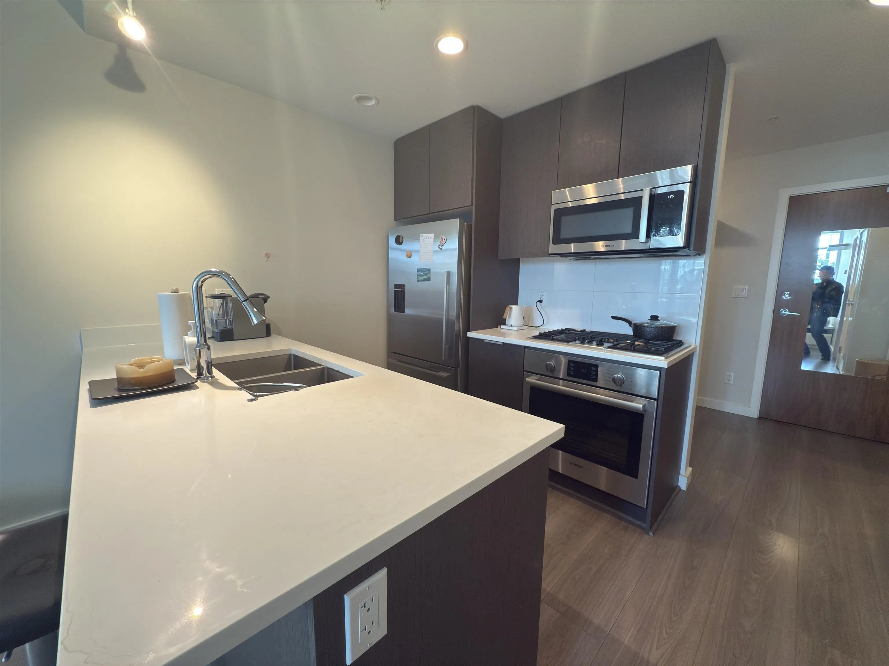 707 8628 Hazelbridge Way