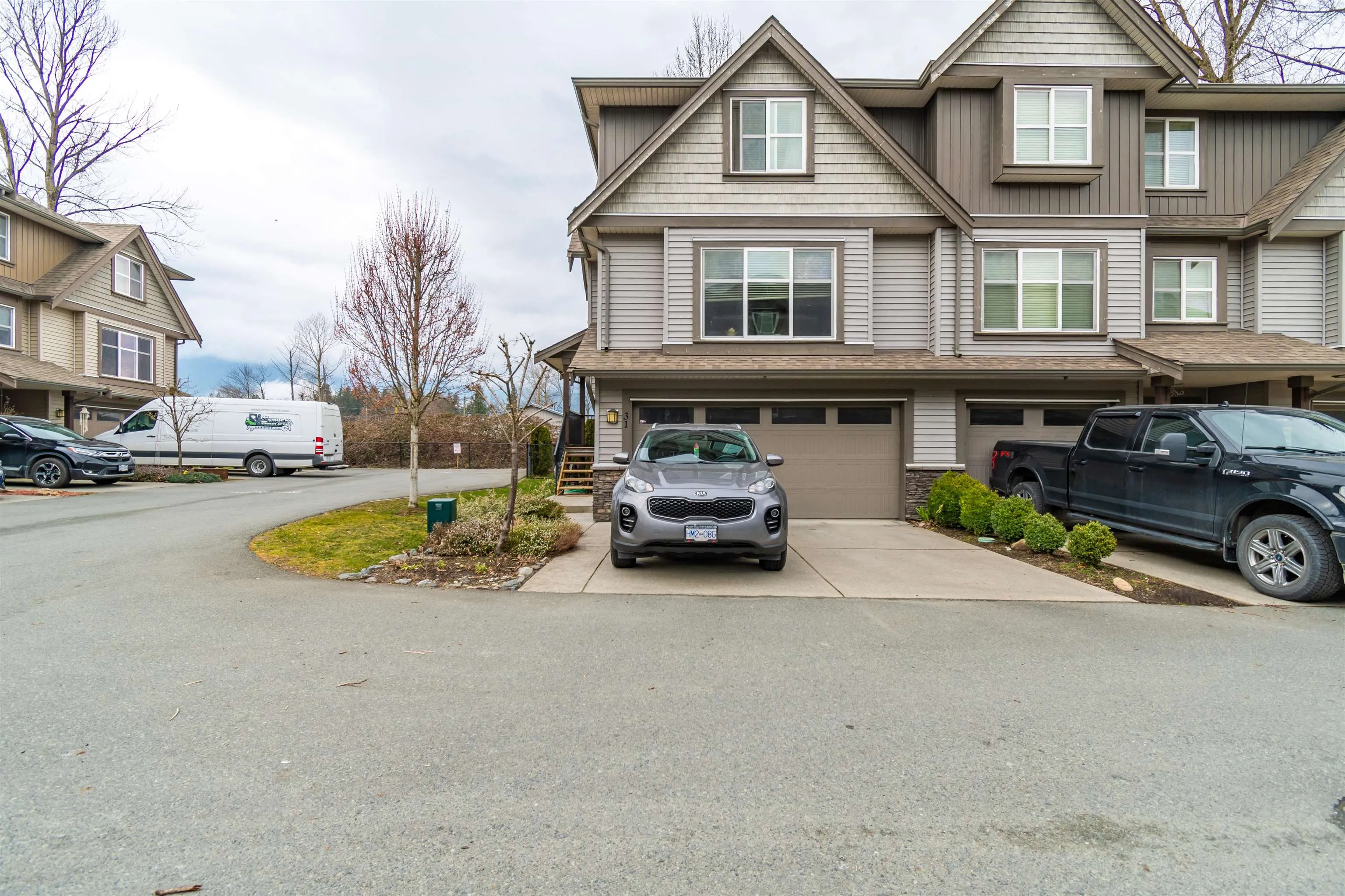 31 45085 Wolfe Road