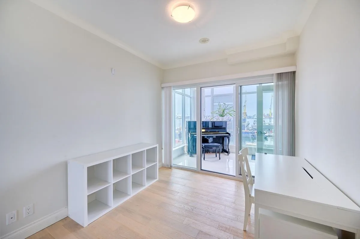 401 199 Victory Ship Way