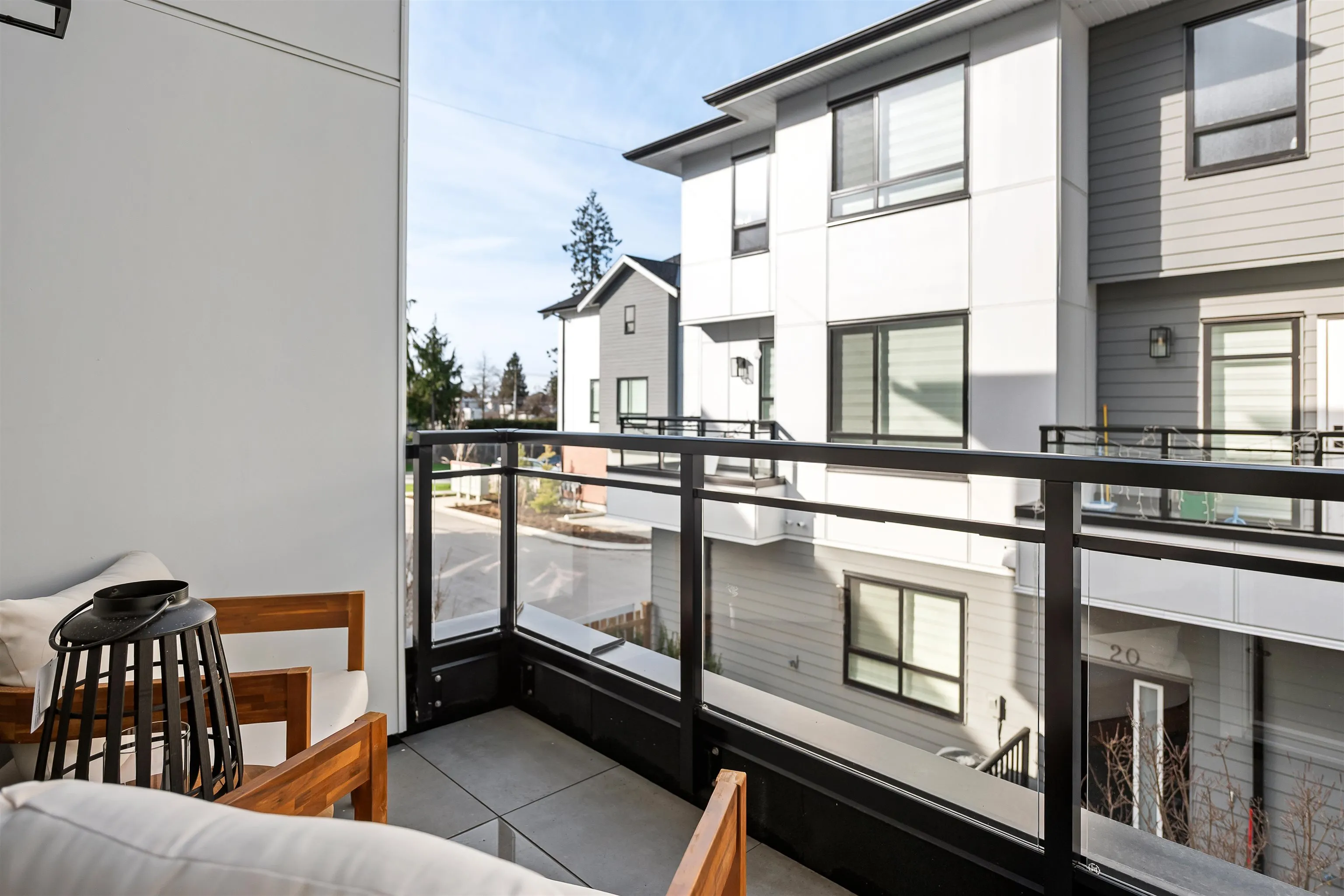 16 12635 63 Avenue