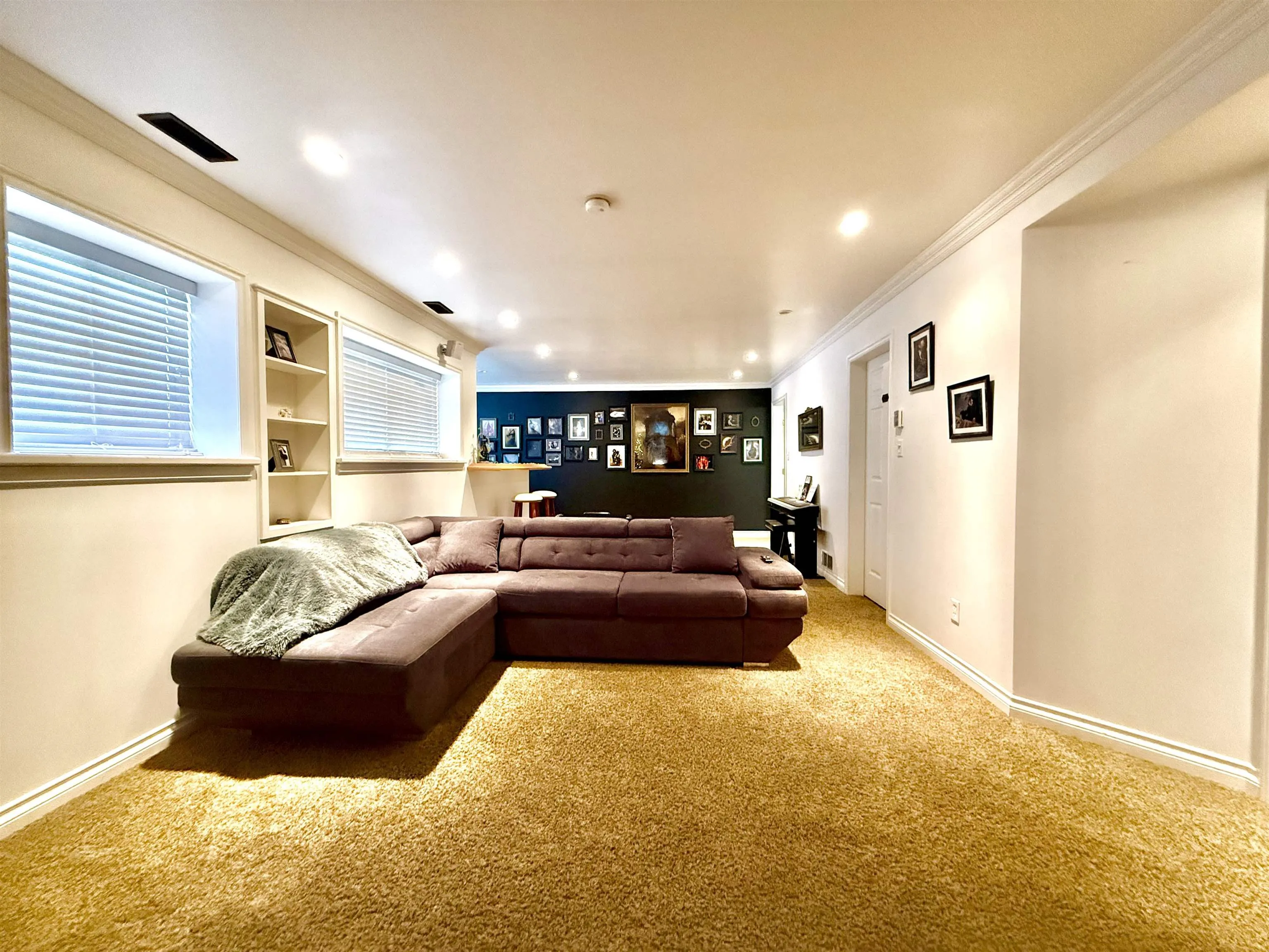 47600 Mountain Park Drive
