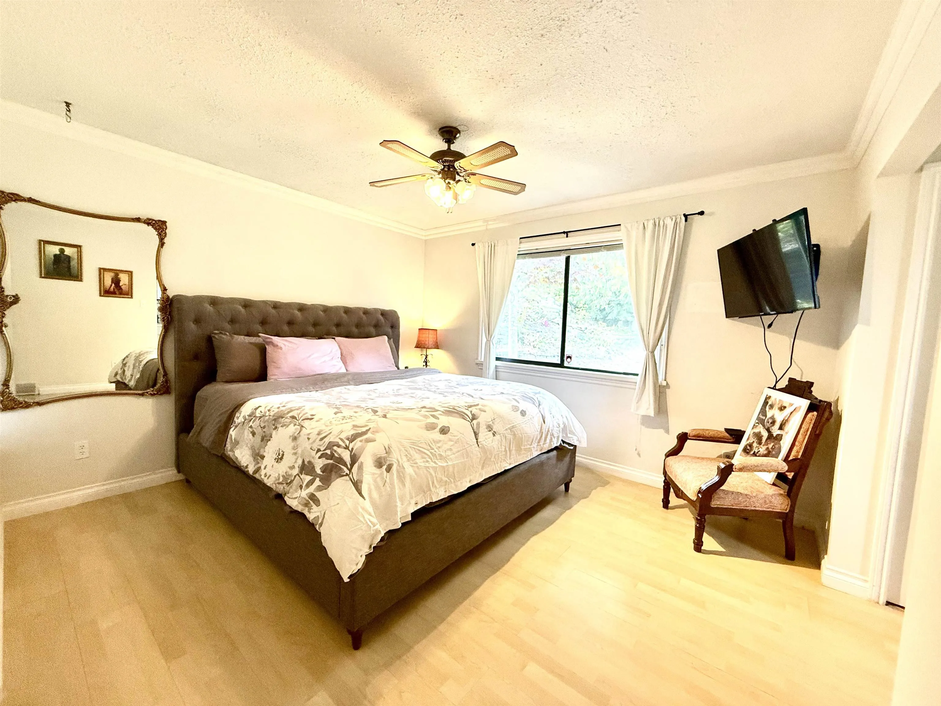 47600 Mountain Park Drive