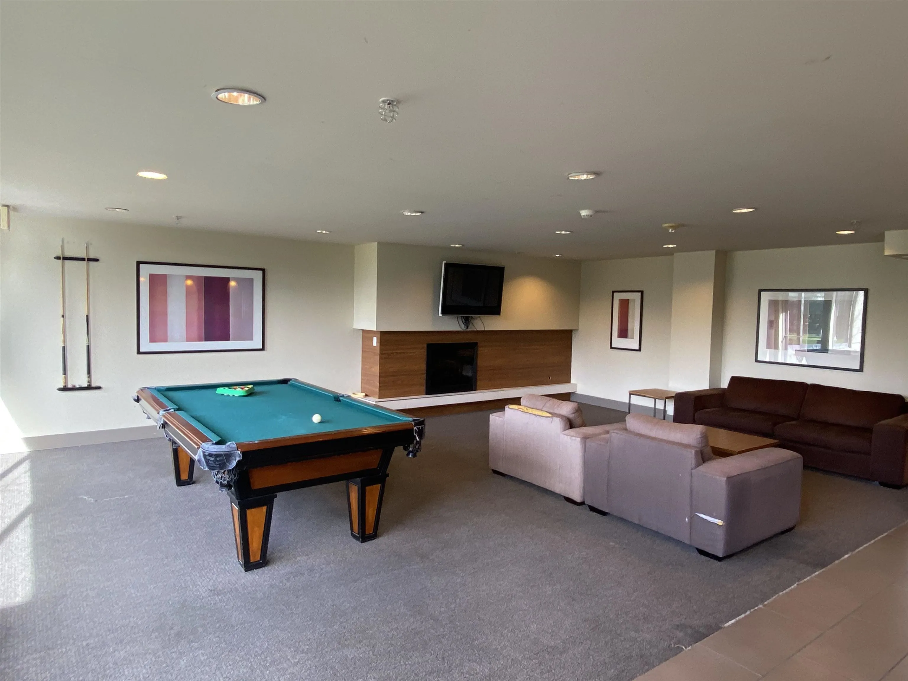 1605 7360 Elmbridge Way