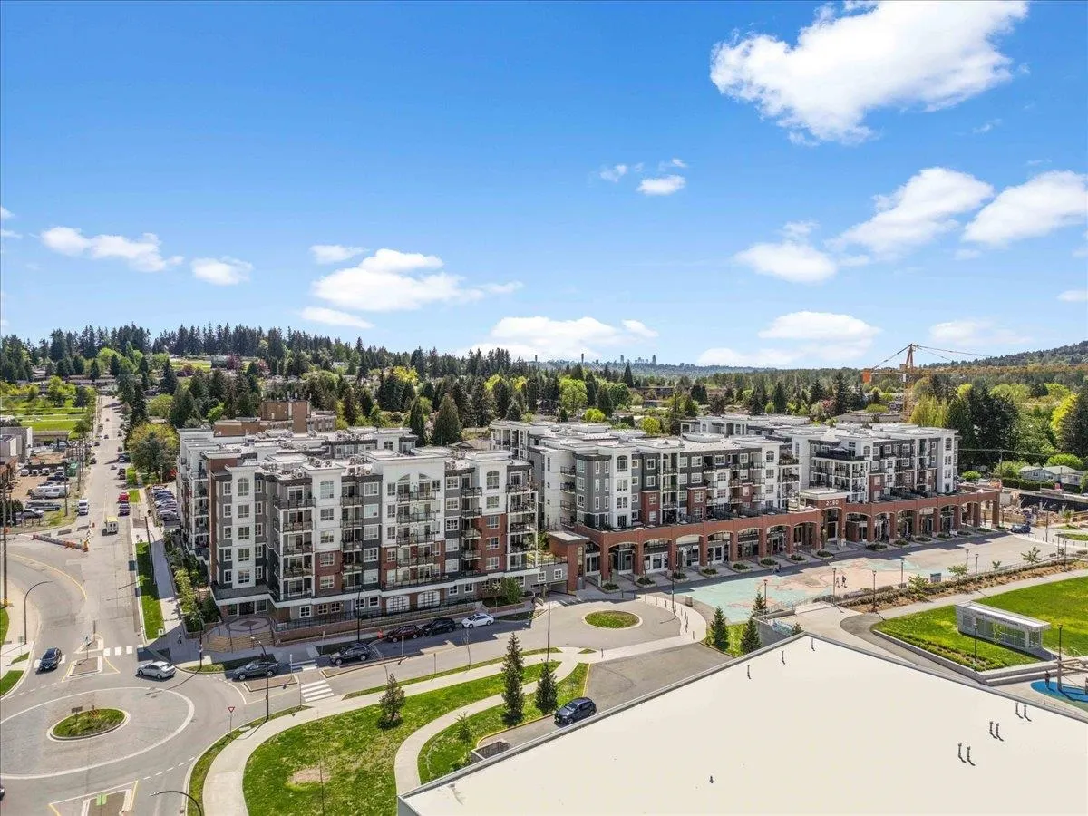 2303 2180 Kelly Avenue