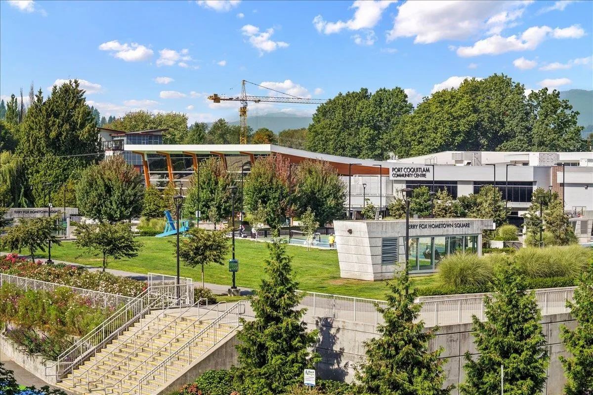 2303 2180 Kelly Avenue