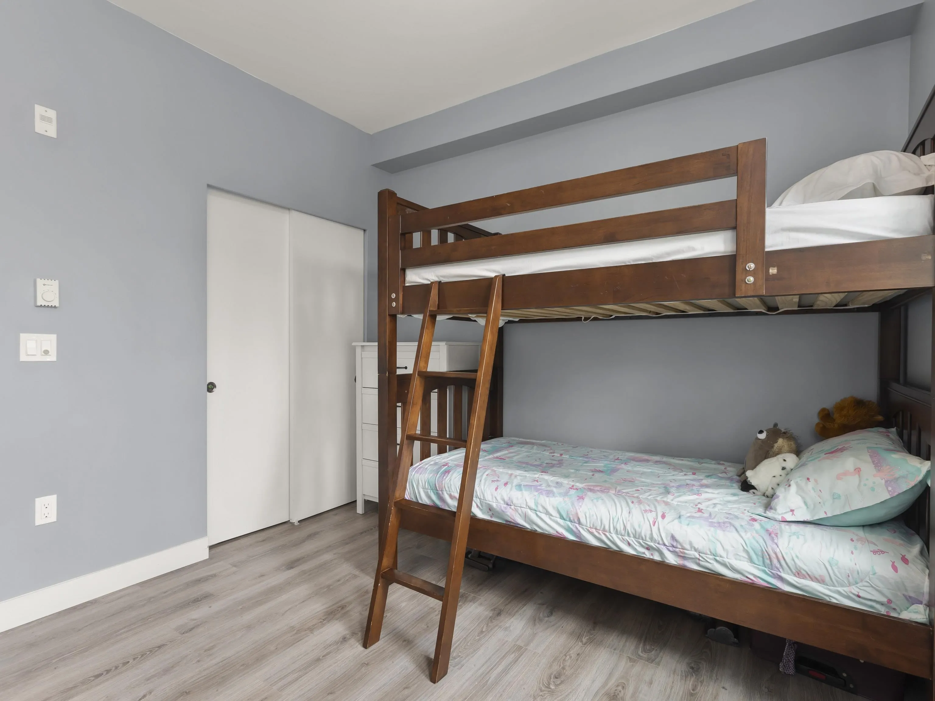 303 1327 Draycott Road