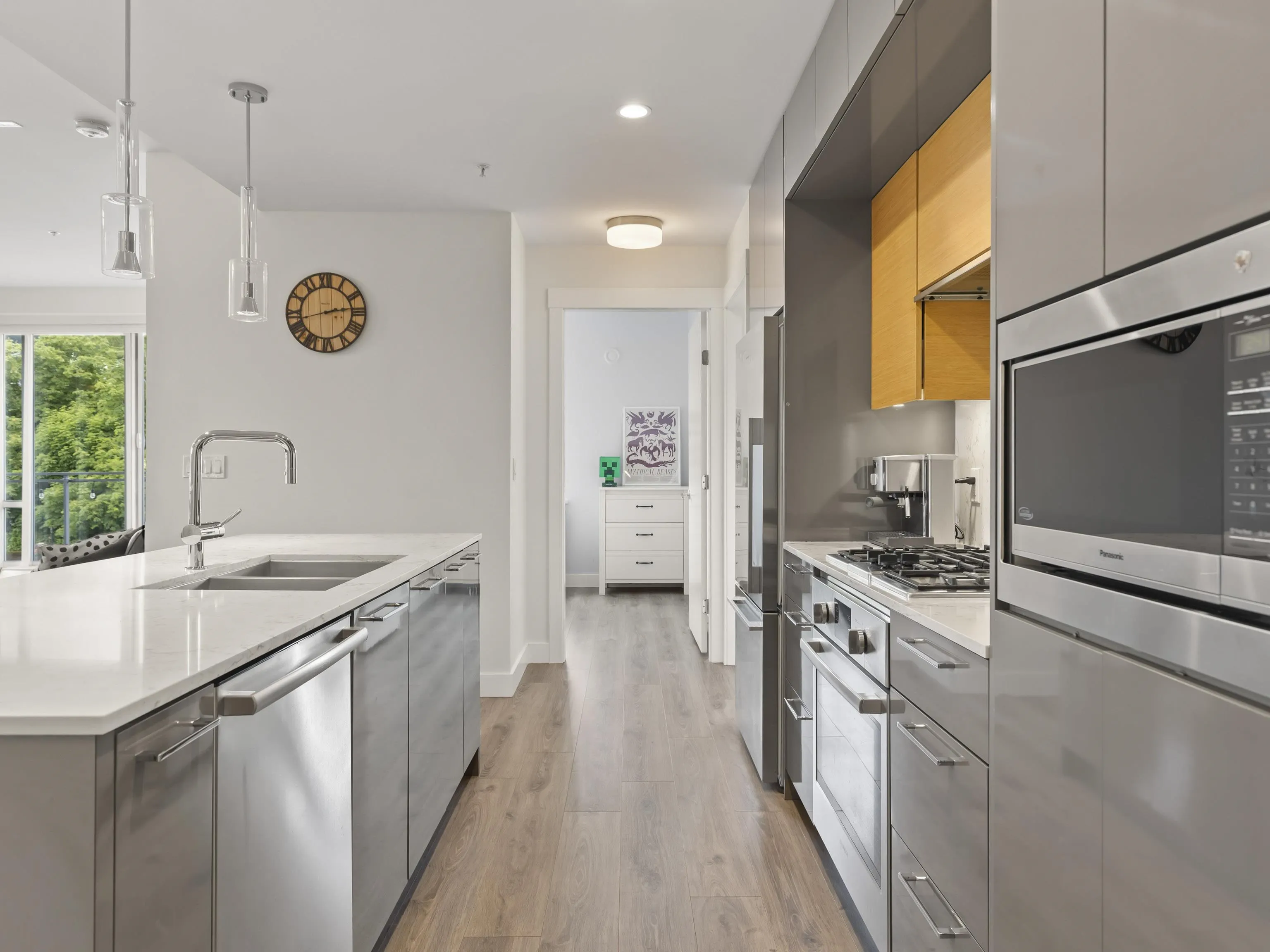 303 1327 Draycott Road