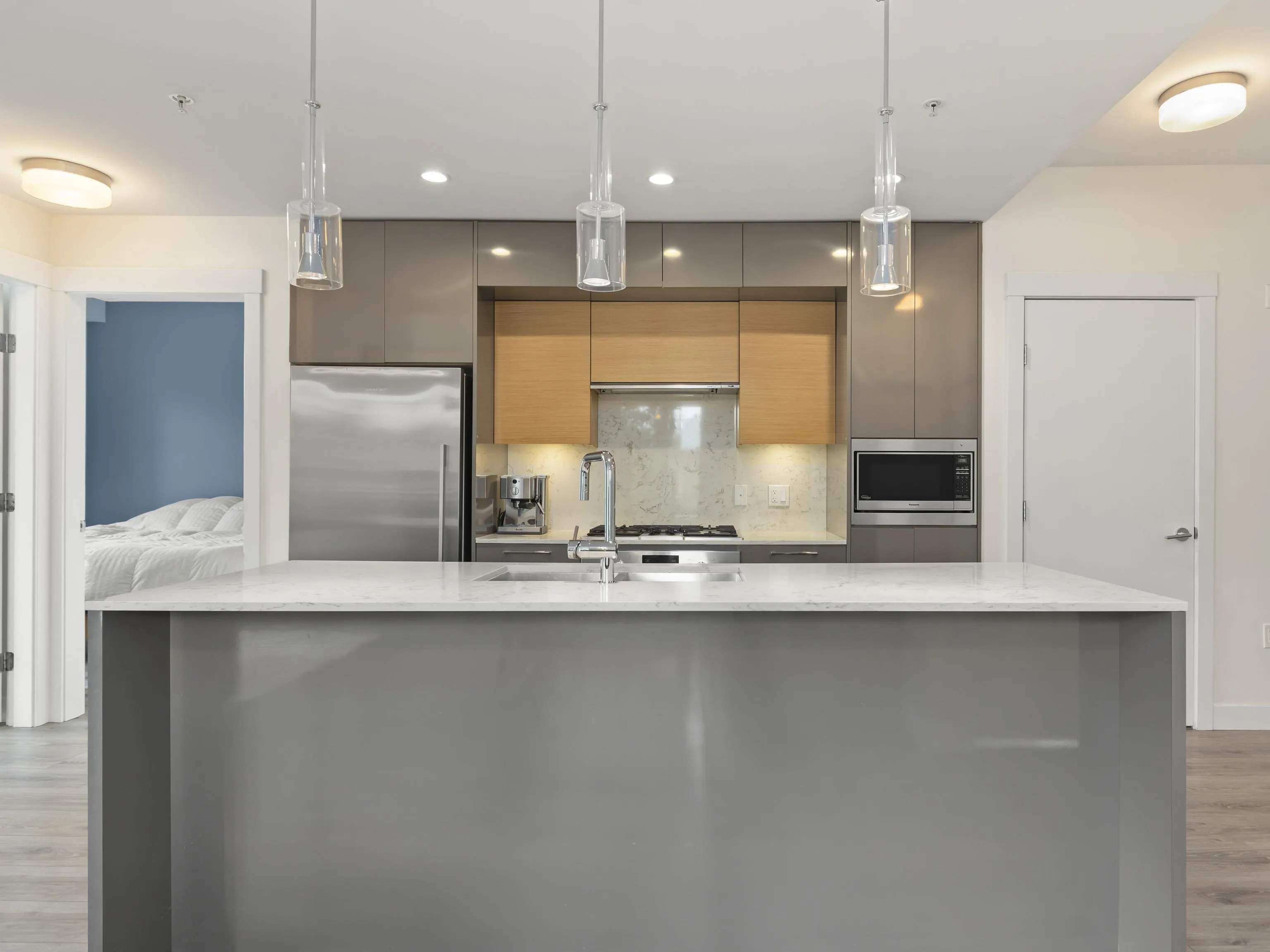 303 1327 Draycott Road