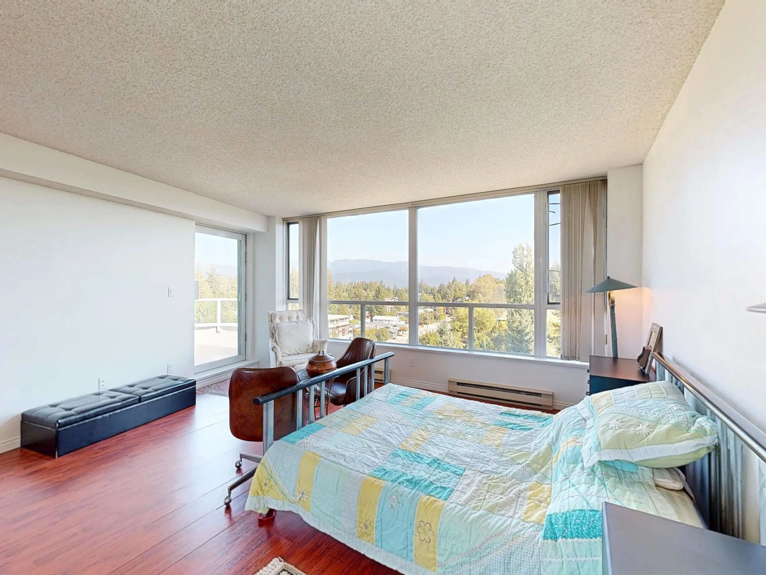 1005 995 Roche Point Drive