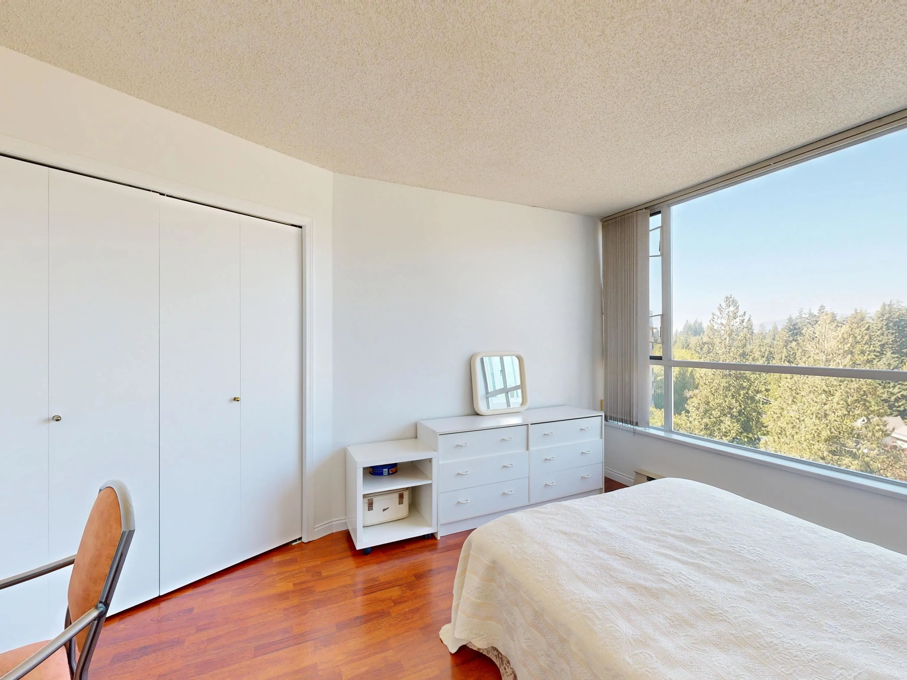 1005 995 Roche Point Drive
