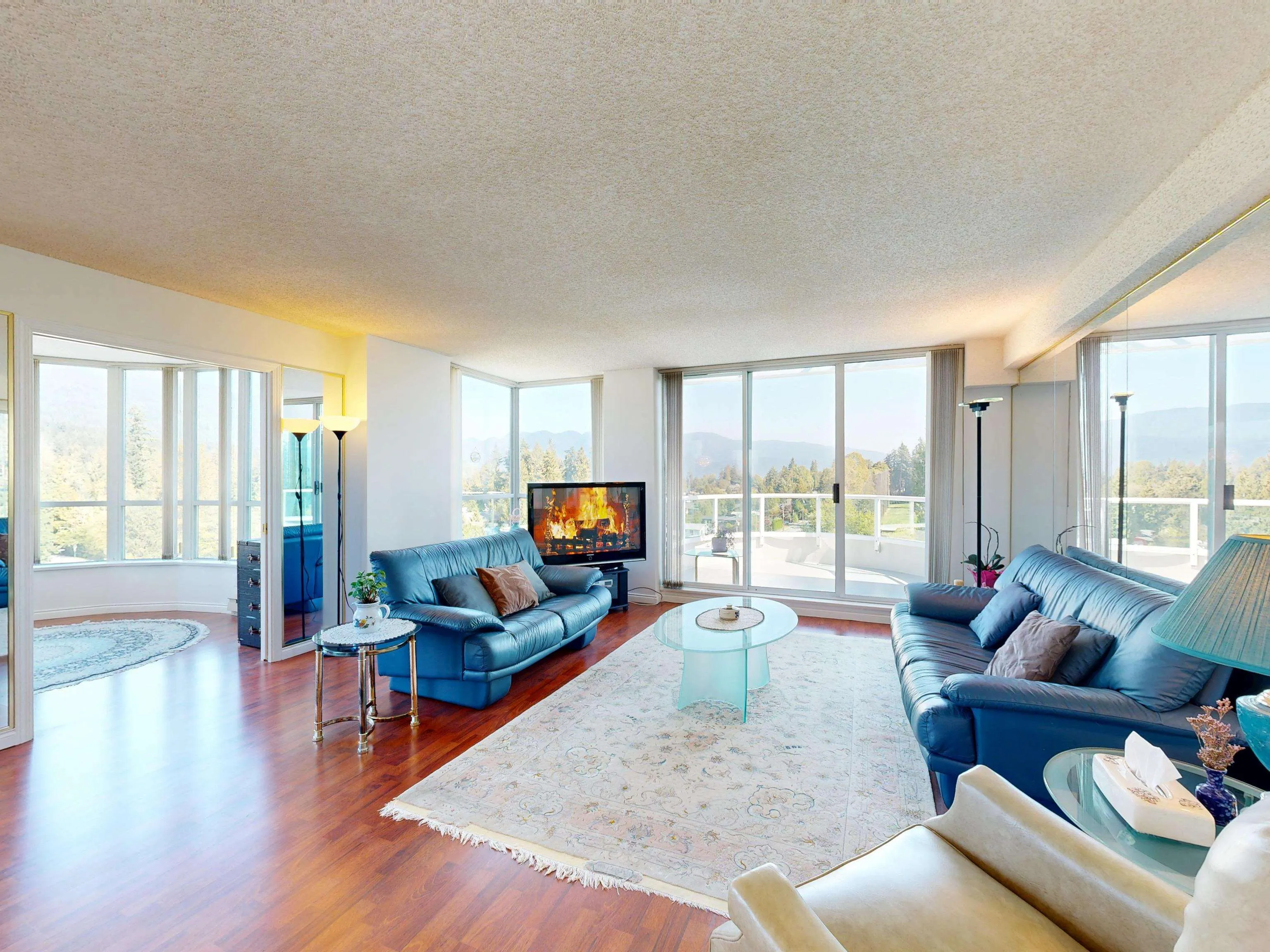 1005 995 Roche Point Drive