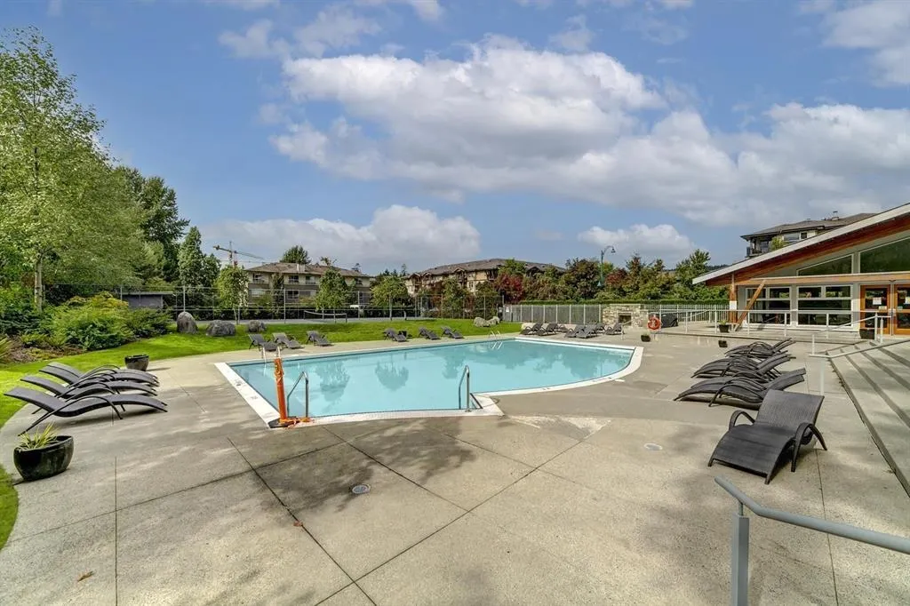 1505 660 Nootka Way